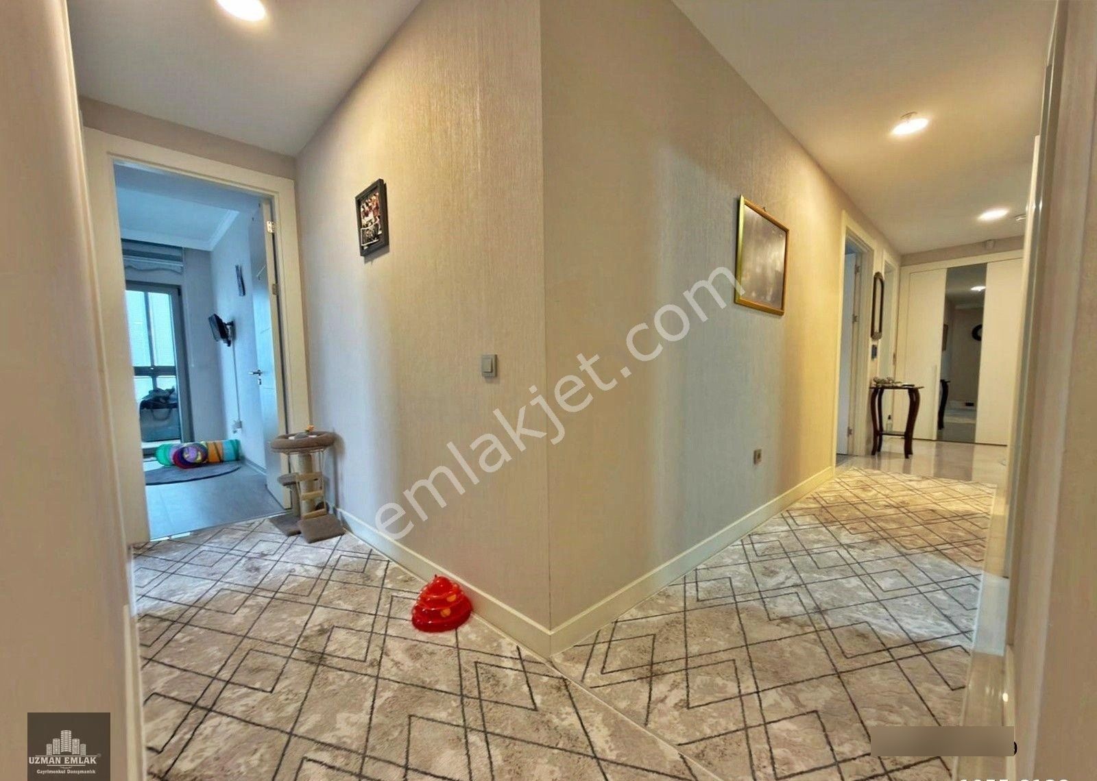 Nata Vega Karşısında 4+1 Lüks Daire | 213 M² Net | Kış Bahçeli - Görsel 2