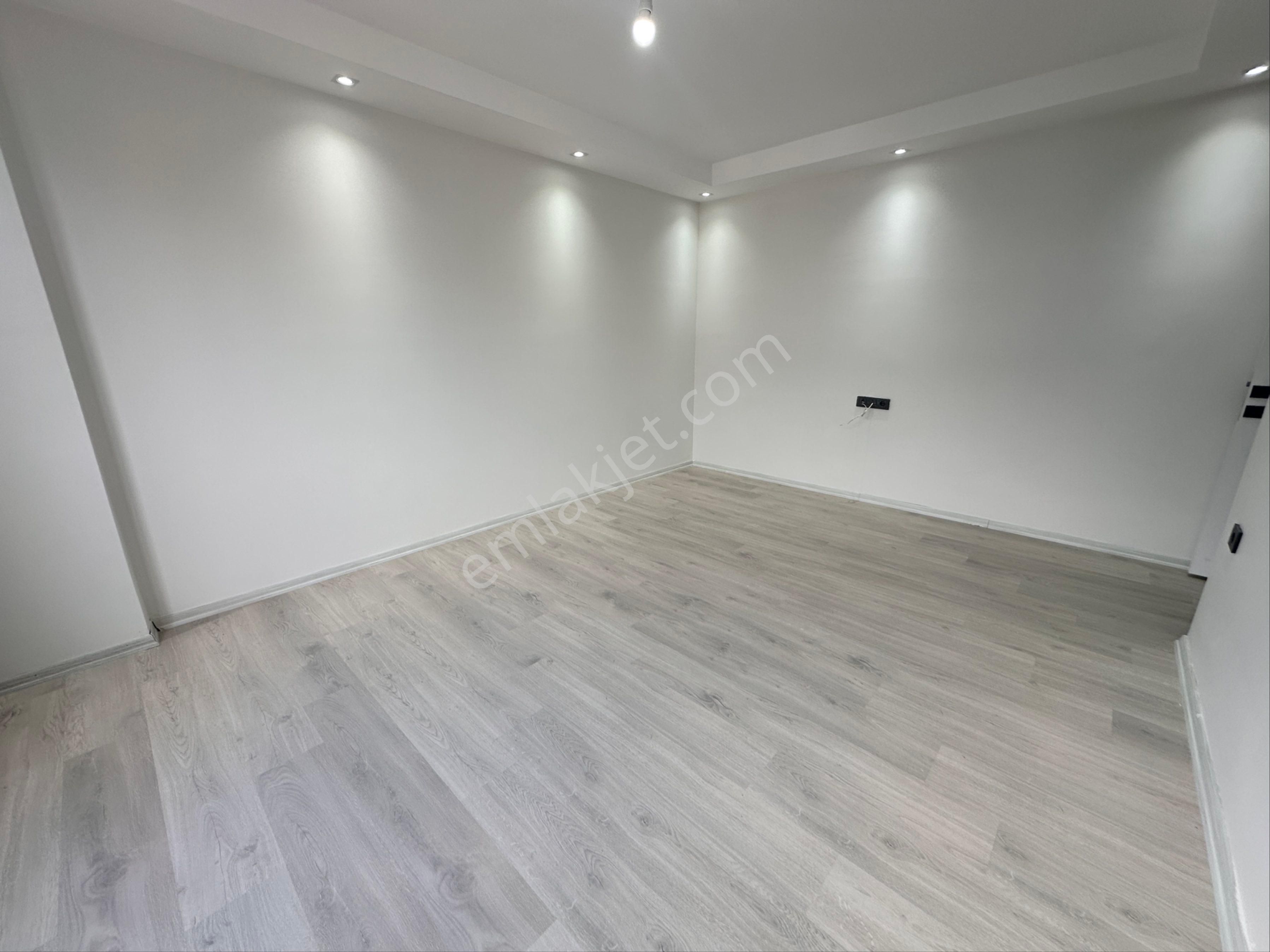 Büyükçekmece Fatih Mahallesi 2+1 Kiralık Daire - Görsel 2