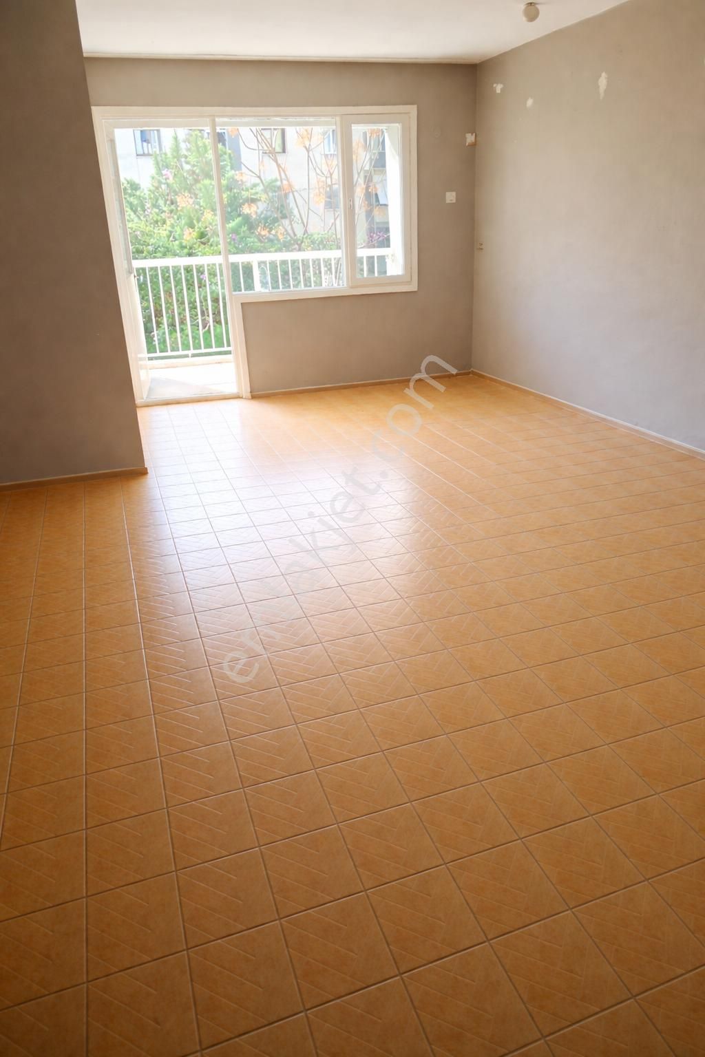 İzmir / Bayraklı Merkezi Konumda Uygun Daire - Görsel 15