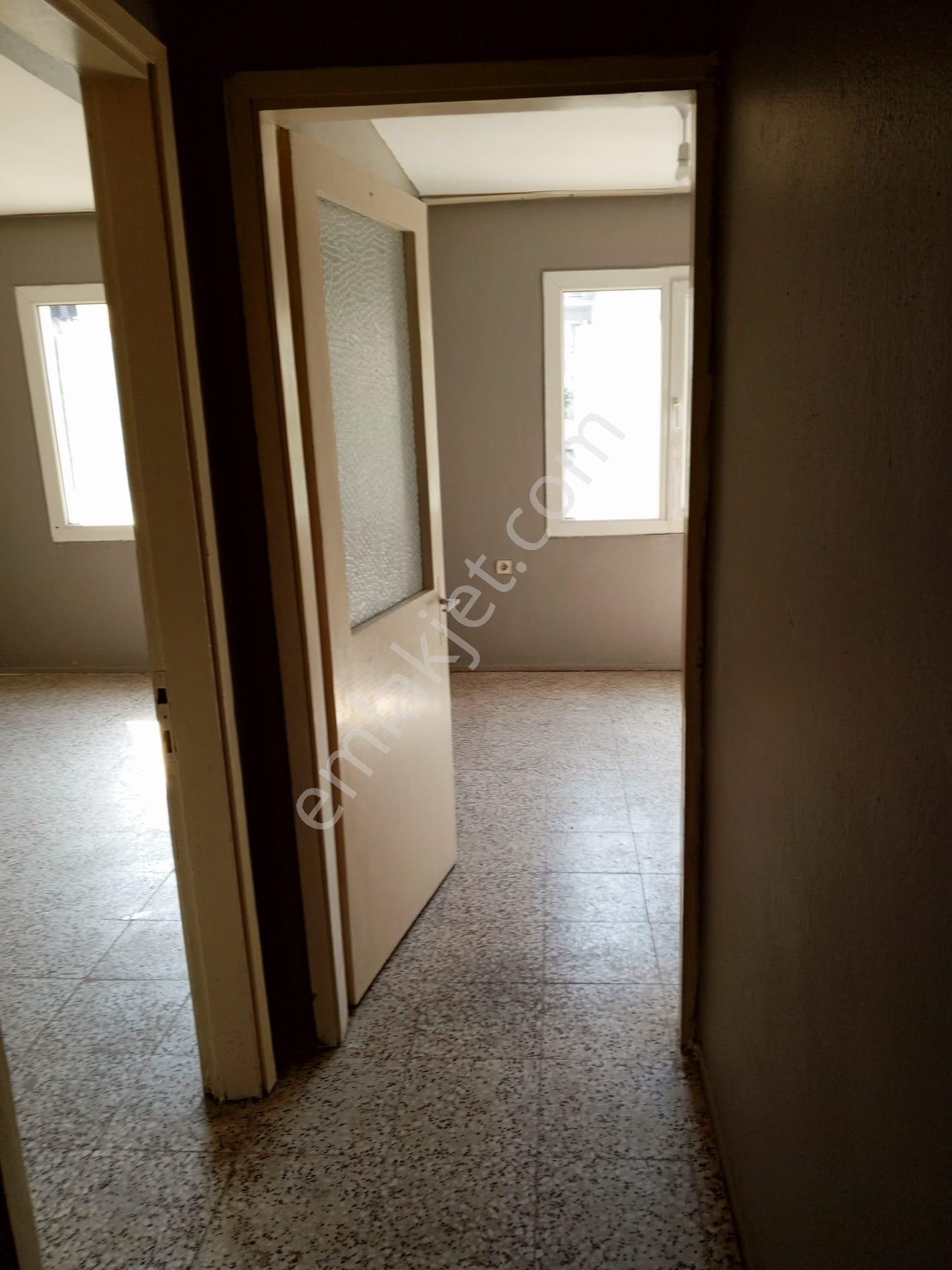 İzmir / Bayraklı Merkezi Konumda Uygun Daire - Görsel 23