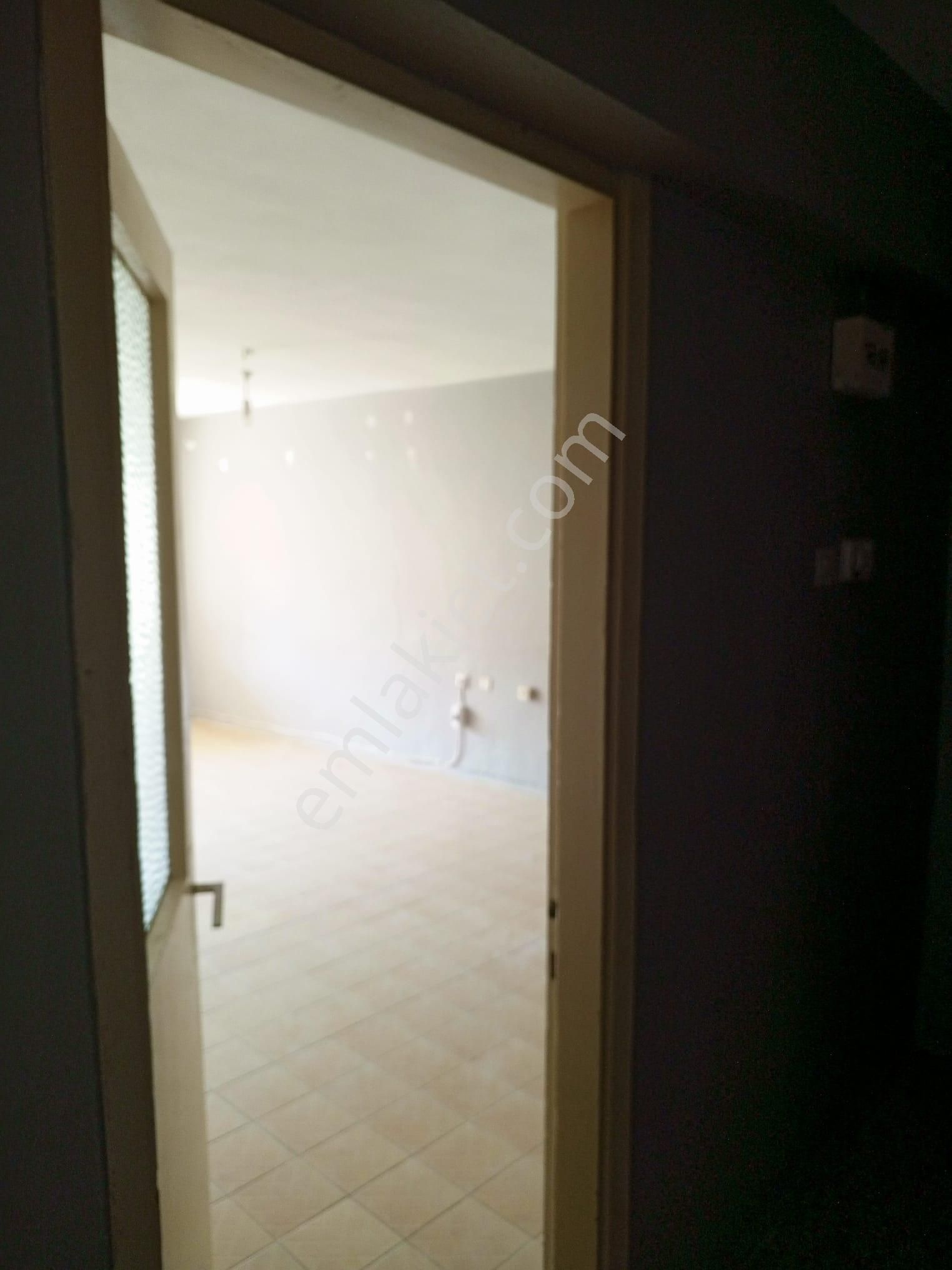 İzmir / Bayraklı Merkezi Konumda Uygun Daire - Görsel 10