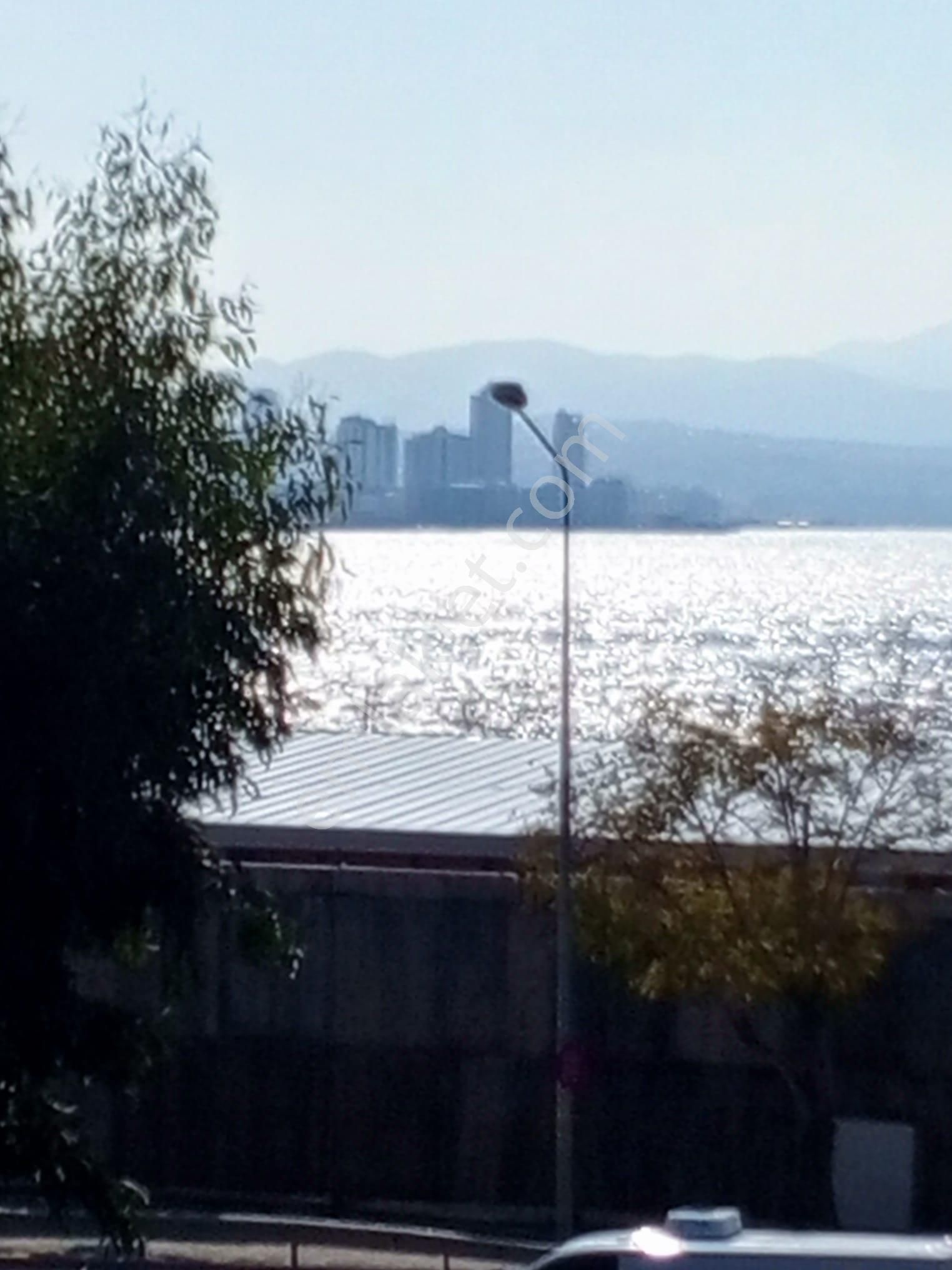 İzmir / Bayraklı Merkezi Konumda Uygun Daire - Görsel 2