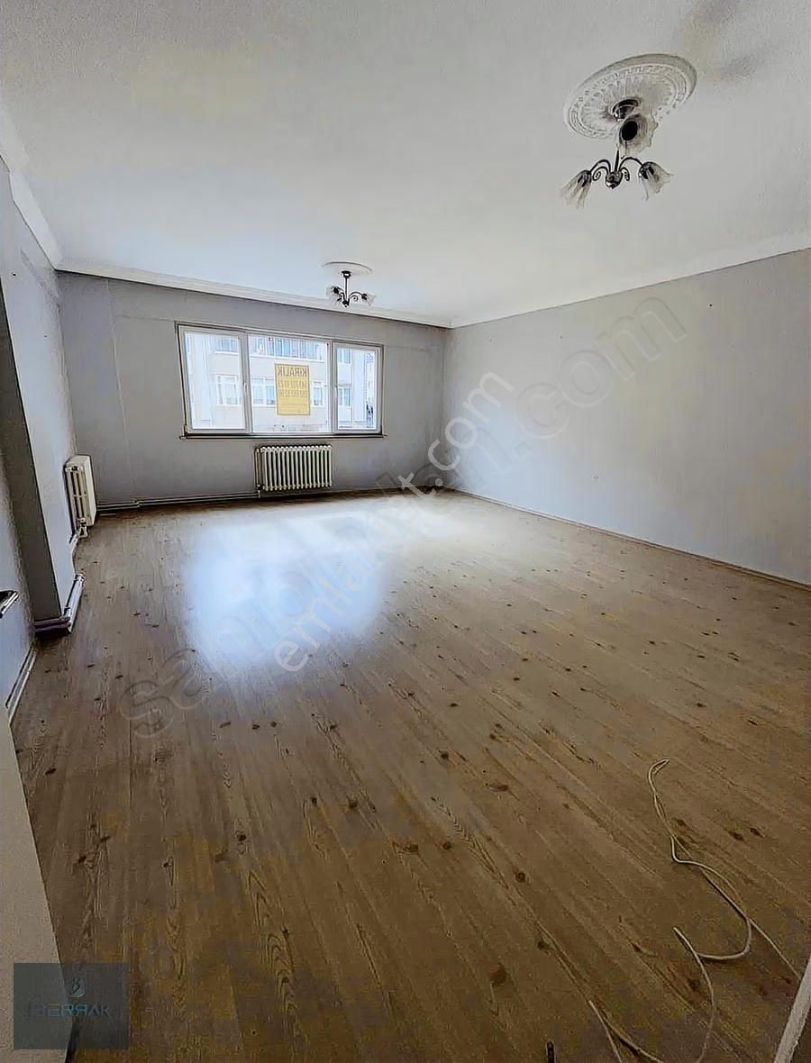 Tekirdağ Çorlu Muhittin Mah. De 3+1 Kullanışlı Kiralık Daire - Görsel 18