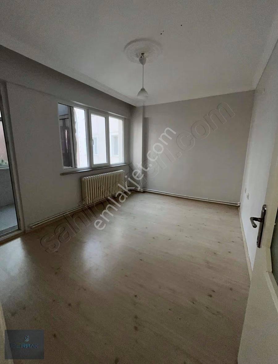 Tekirdağ Çorlu Muhittin Mah. De 3+1 Kullanışlı Kiralık Daire - Görsel 14