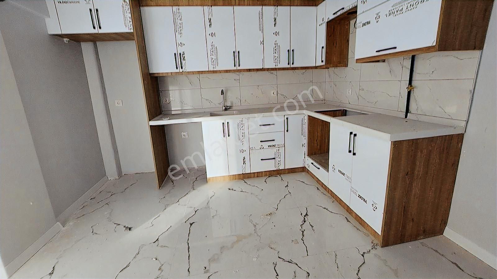 Acil Acil Yeni Bina Arakat Asansörlü Köşe Başı Ultra Lüks Yapıl - Görsel 27