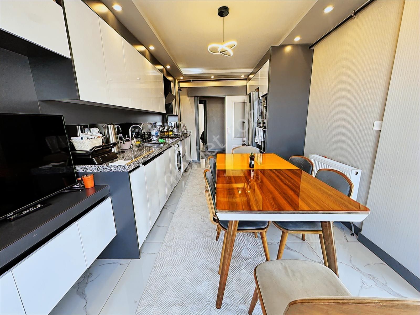 Elvan Mah Yeni Binada Satılık 3+1 Daire Merkezi Konum - Görsel 2