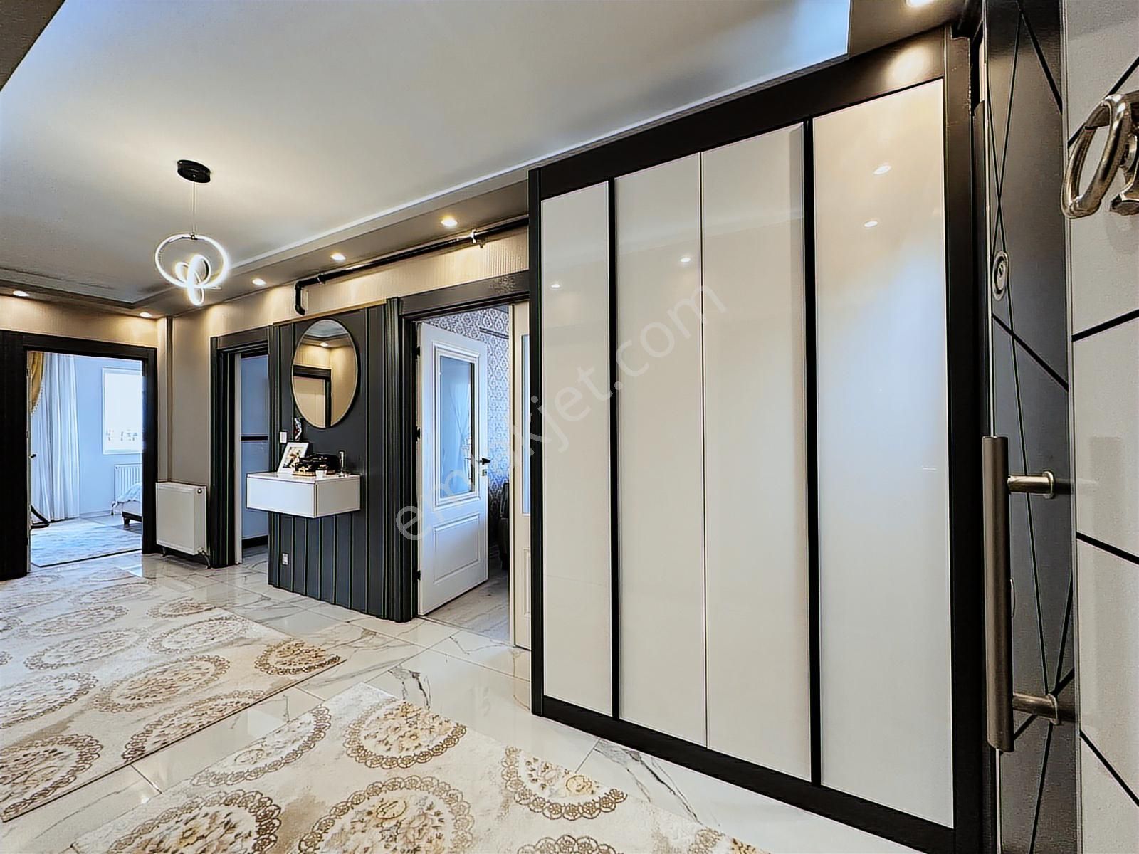 Elvan Mah Yeni Binada Satılık 3+1 Daire Merkezi Konum