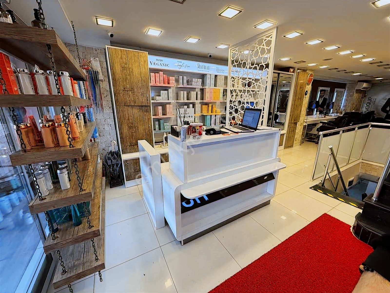 Üsküdar Bağlarbaşı Cadde Üzerinde Kiracılı Satılık Dükkan - Görsel 4