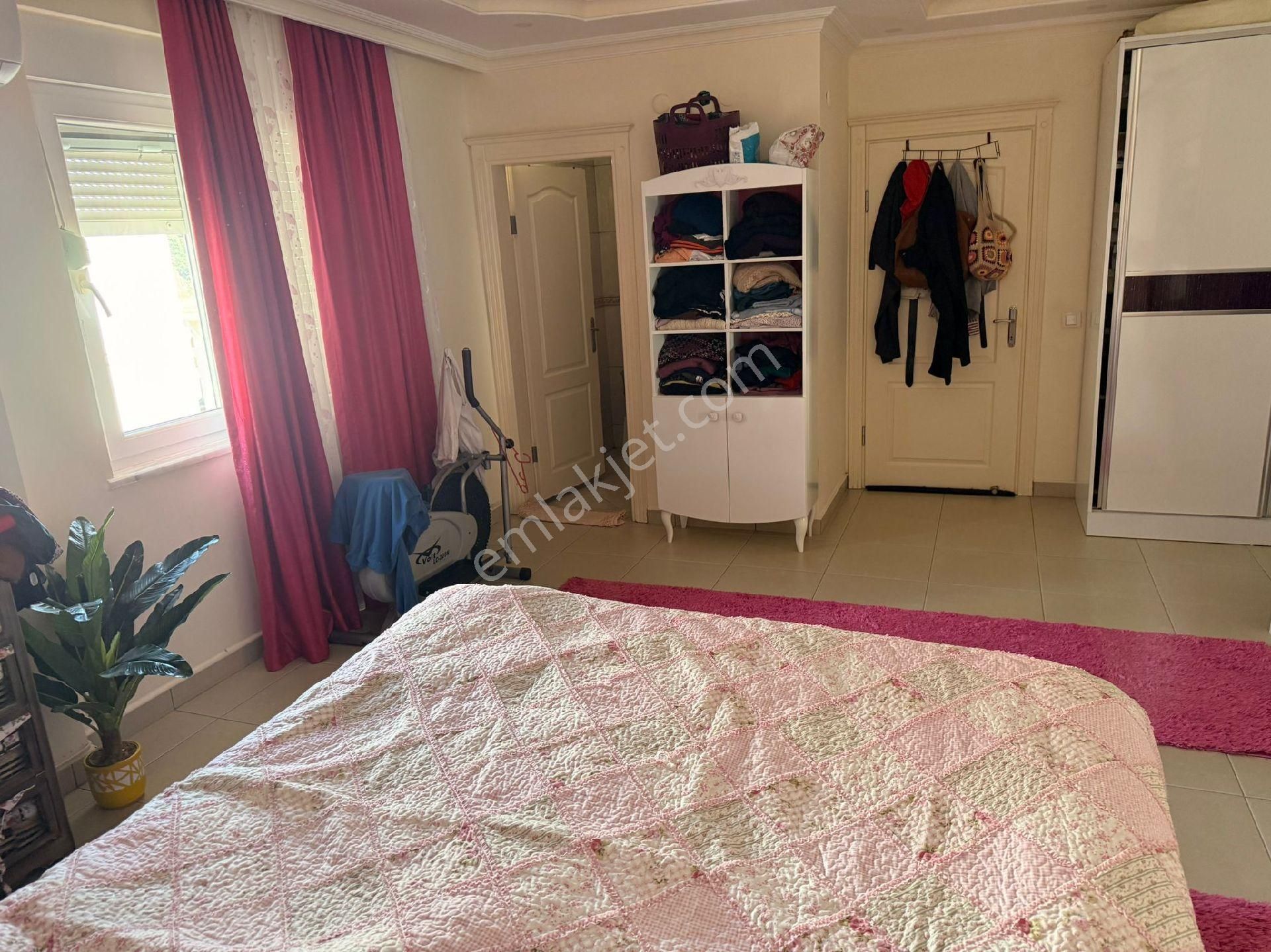 Essiz Manzaralı 4+1 Villa - Görsel 10