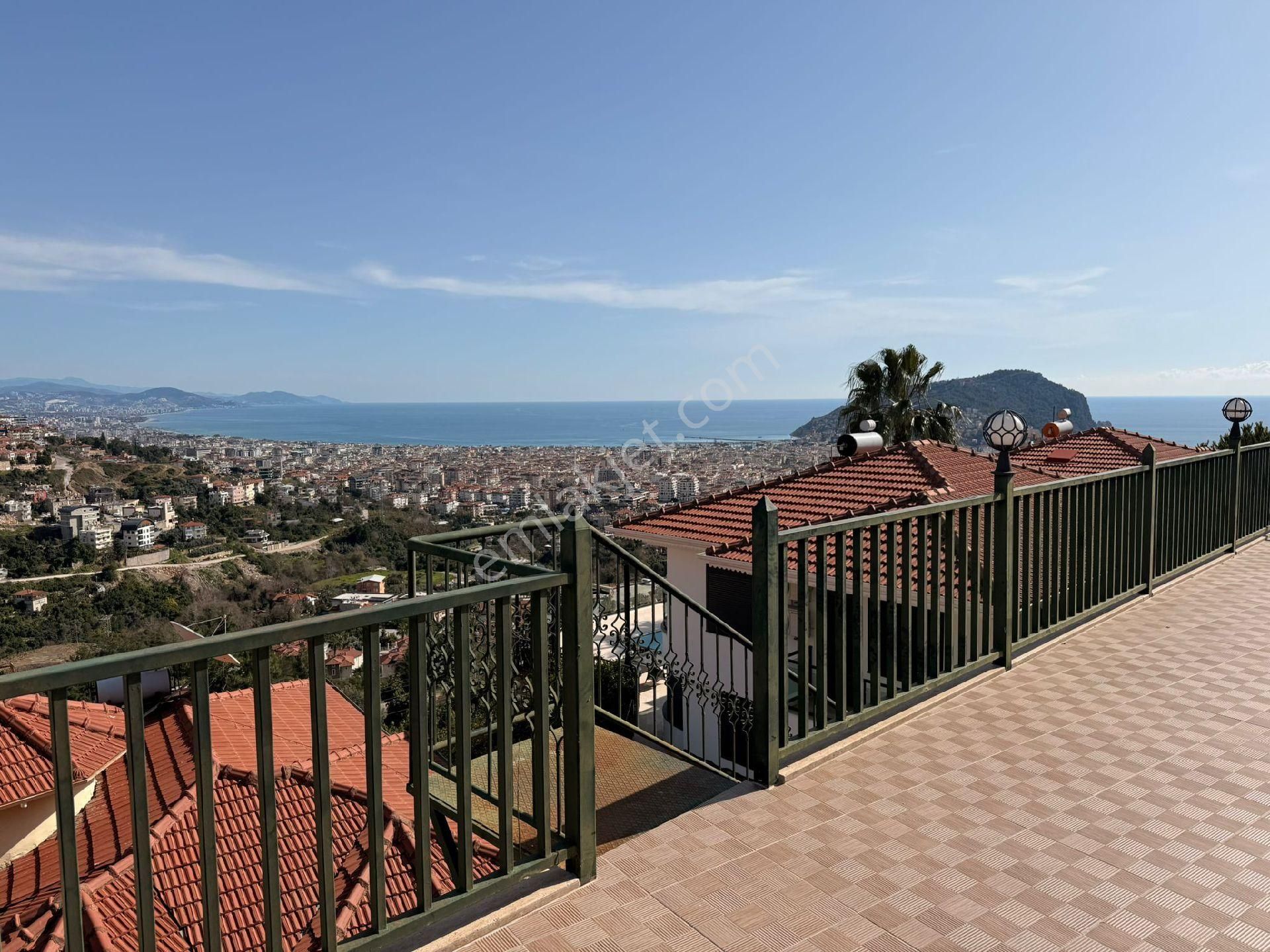 Essiz Manzaralı 4+1 Villa