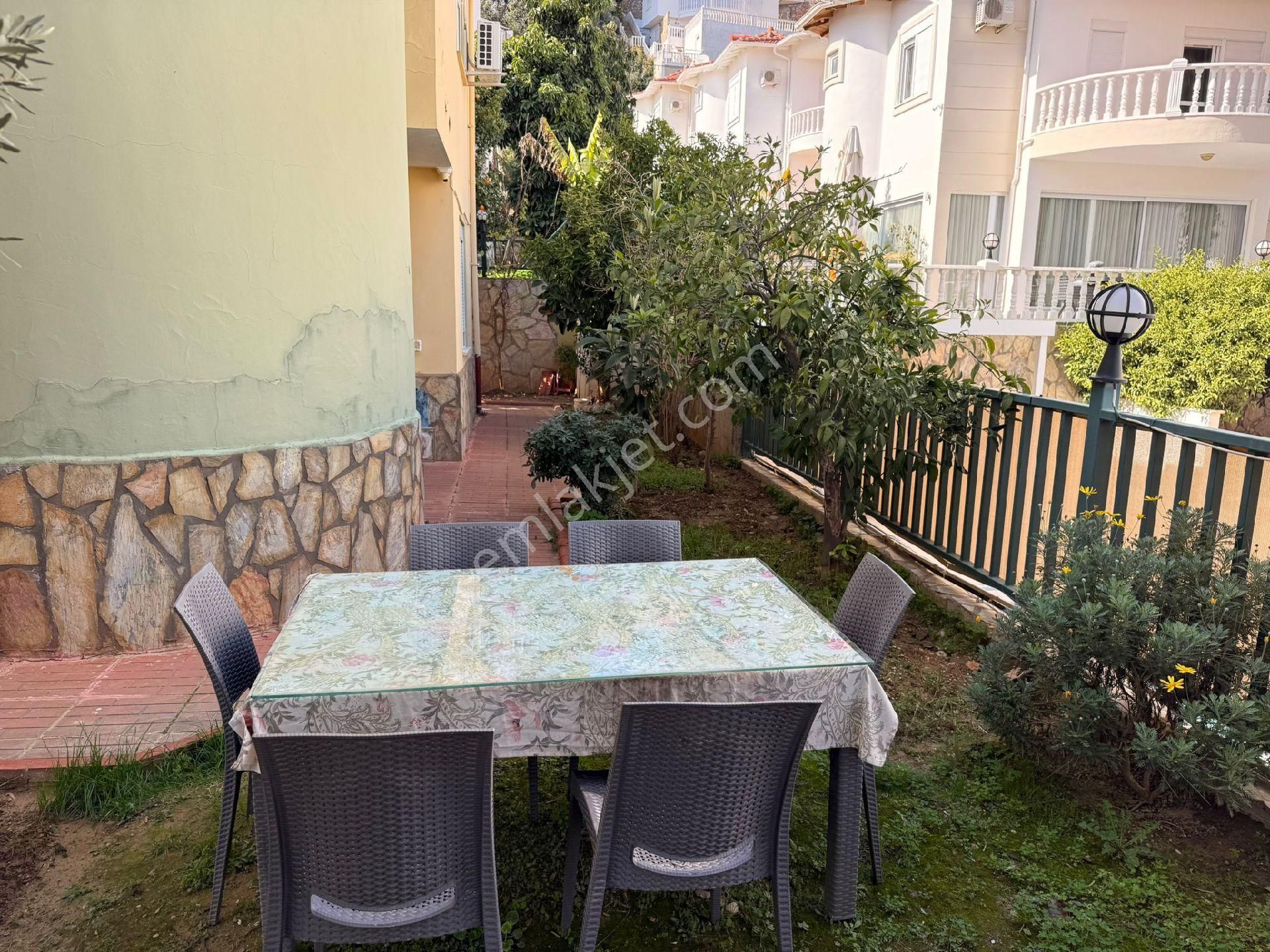 Essiz Manzaralı 4+1 Villa - Görsel 22