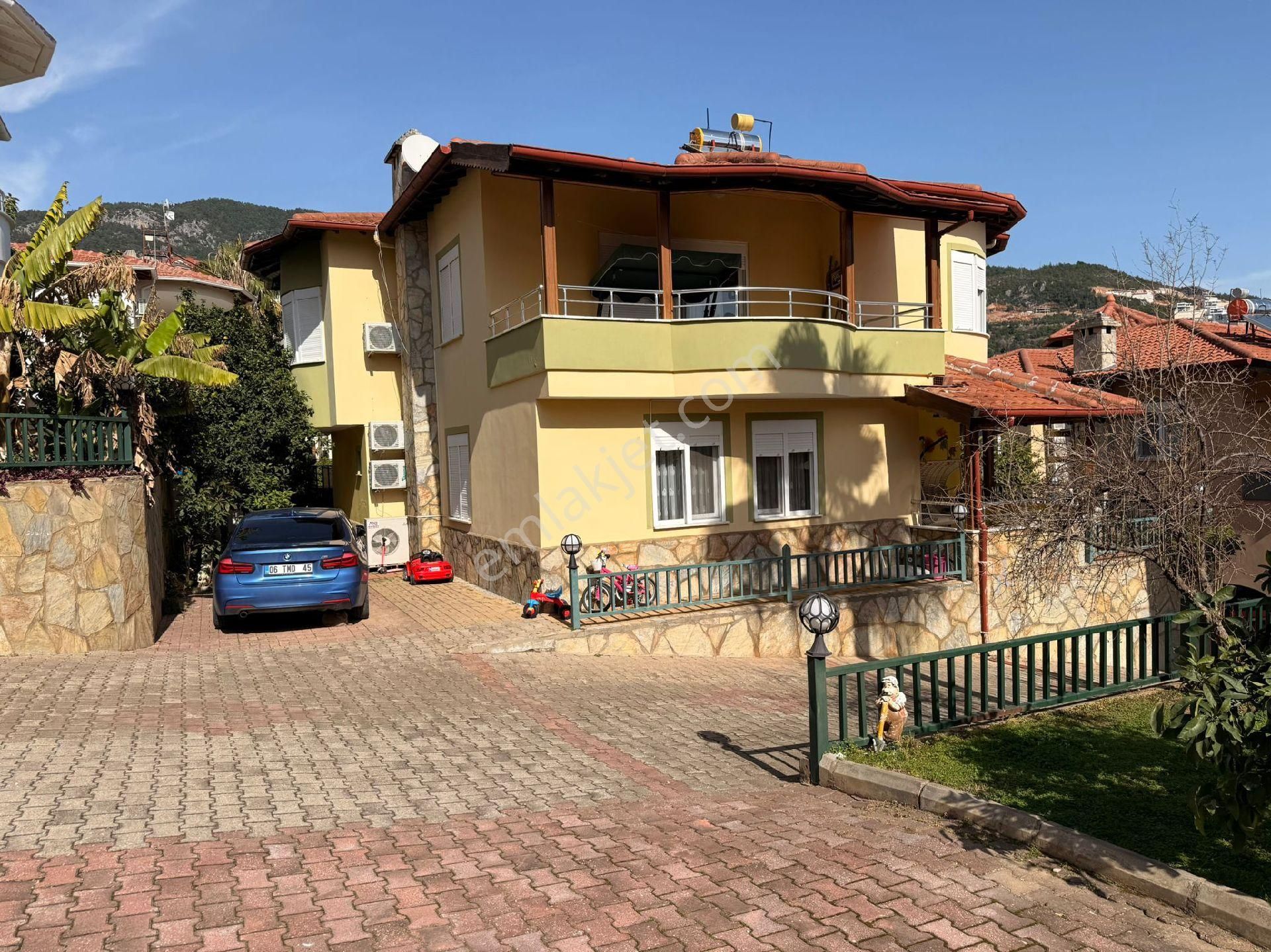 Essiz Manzaralı 4+1 Villa - Görsel 3