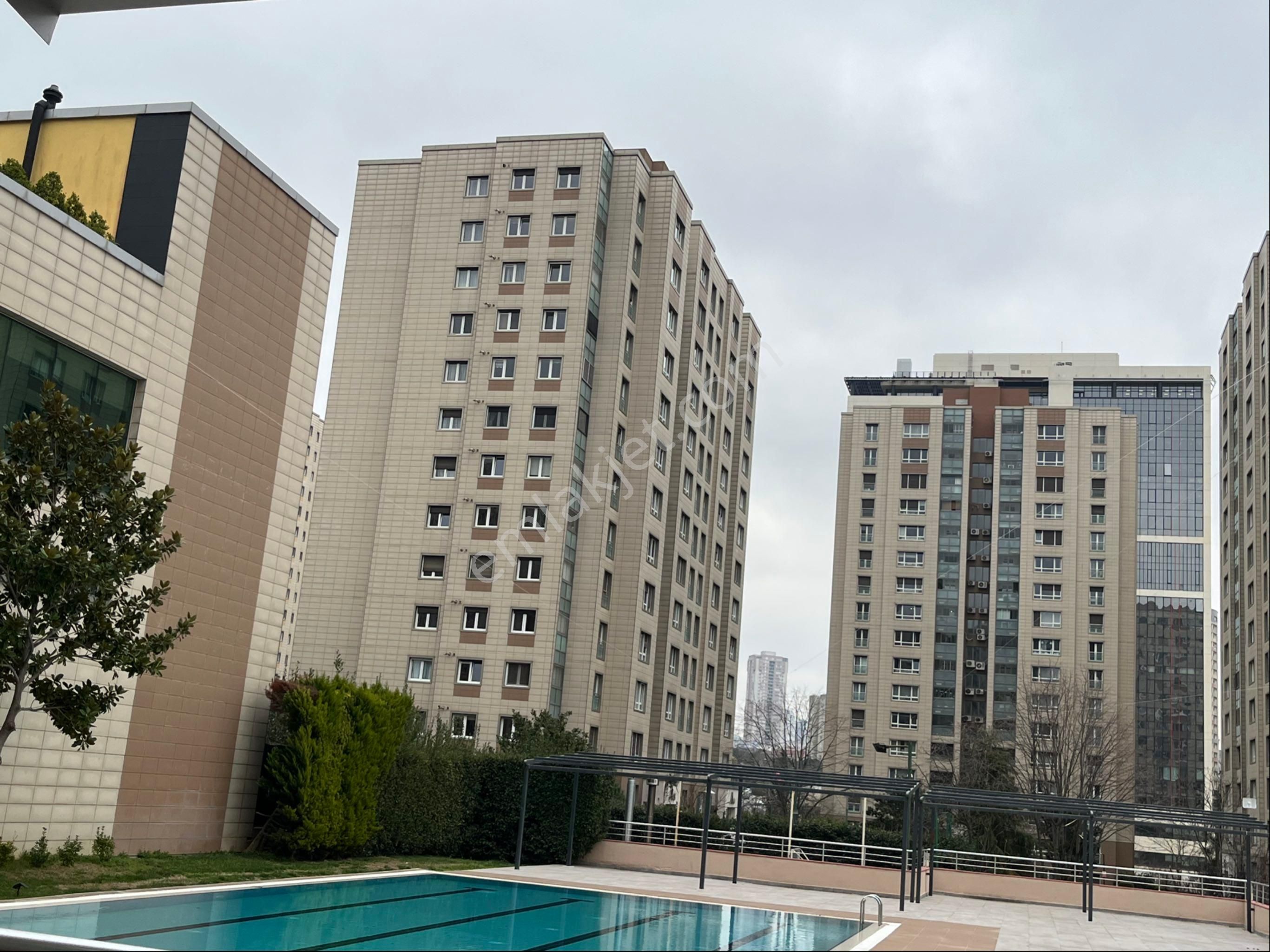 Kentplus Ataşehir'de 4+1 Kiralık Daire - Görsel 5