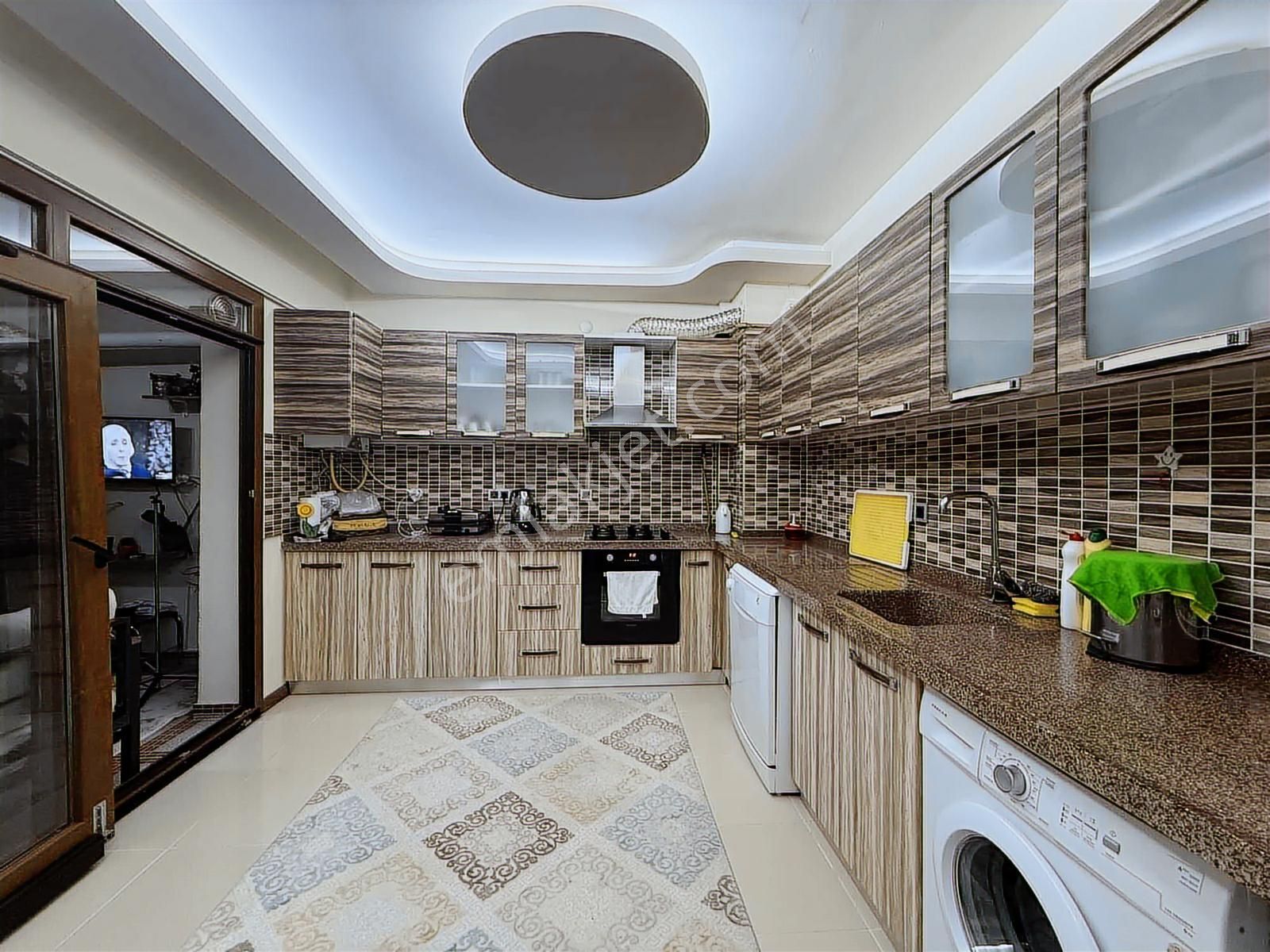 Yüksek Kredi İmkanı //ildem 5 3+1 Son Kat Severlere Özel Satılık