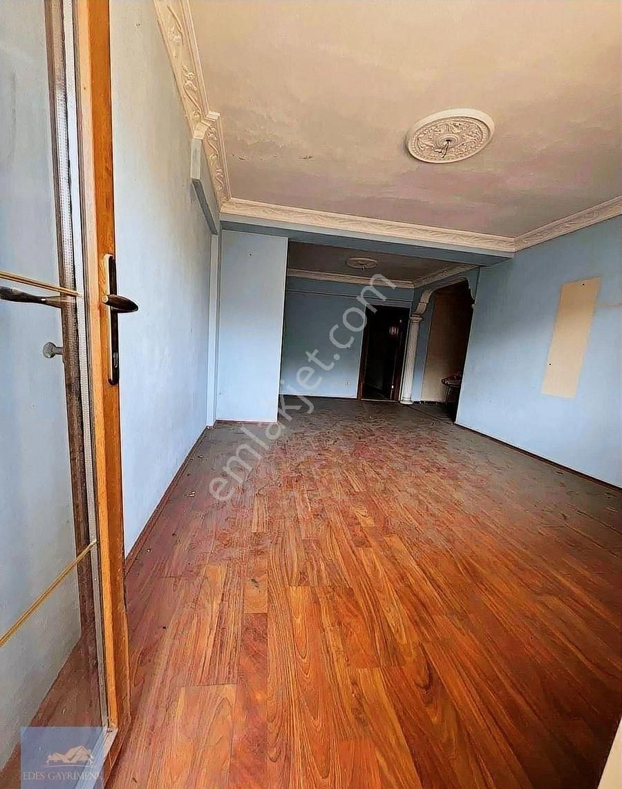 2+1 100 Metre Kare Kiralık Daire Hürriyet Mahallesi Kağıthane