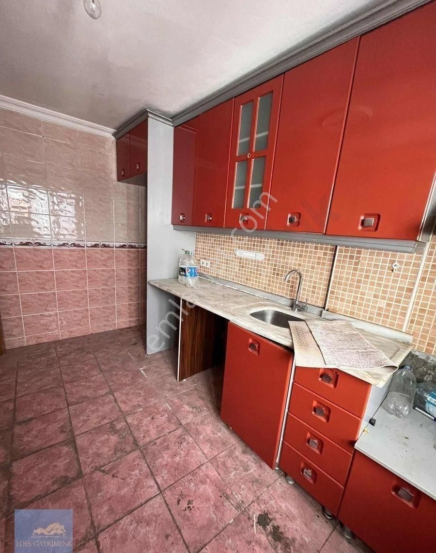 2+1 100 Metre Kare Kiralık Daire Hürriyet Mahallesi Kağıthane - Görsel 4