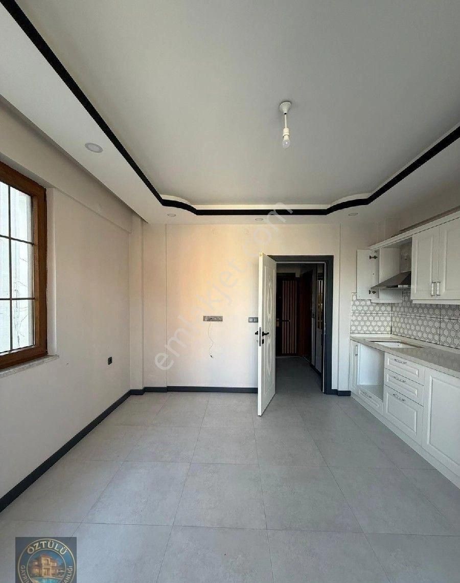 1+1 1.kat Bahçeli Nizam Satılık Daire - Görsel 8