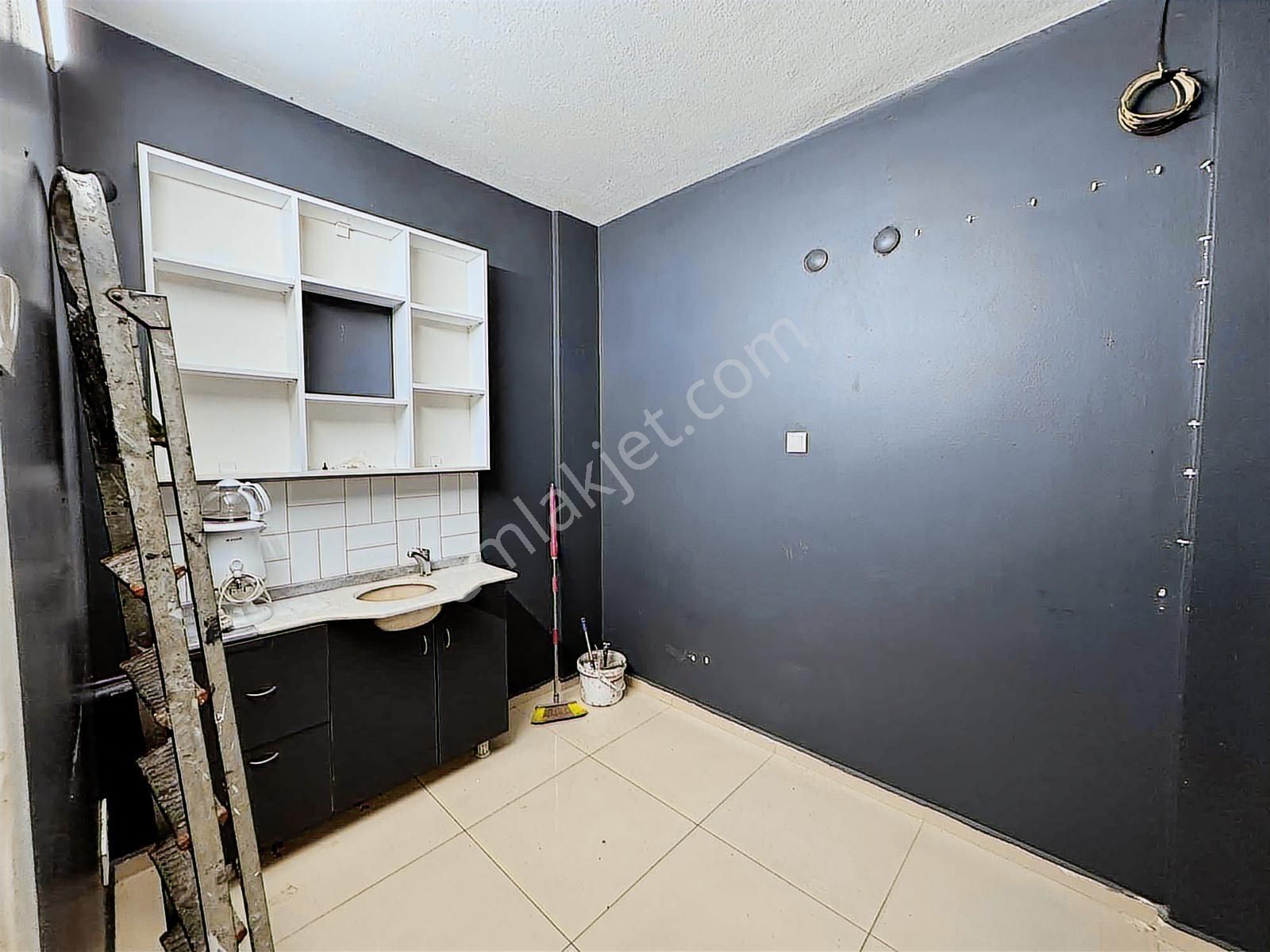 Buca Göksu Mah. Cadde Üzeri Batar Katlı 150 M2. Kiralık Dükkan - Görsel 17