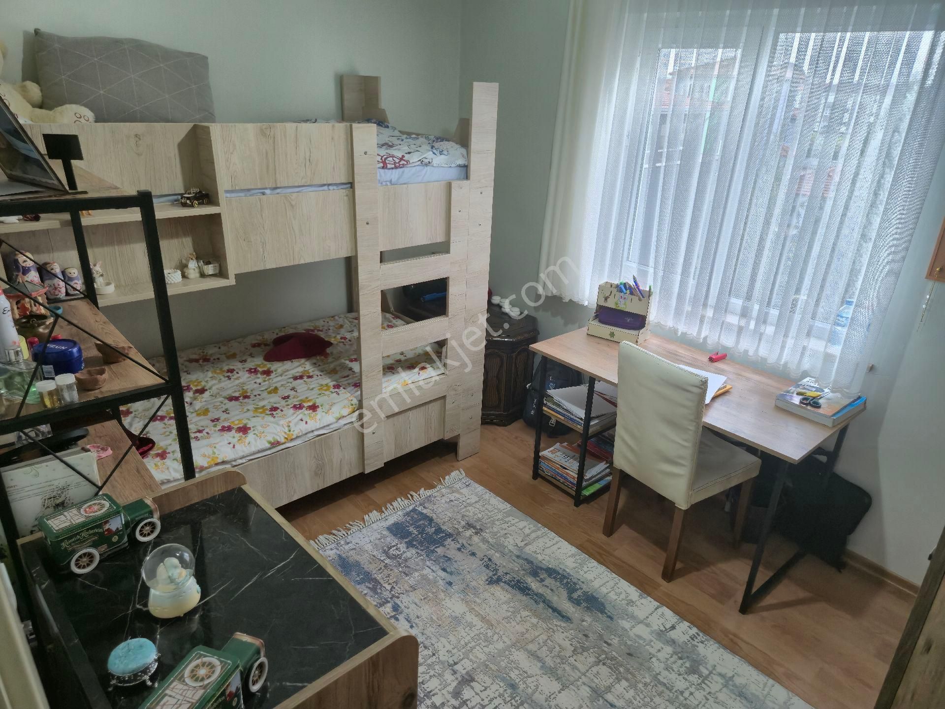 Realty Worlddan Akyazı Ömercikler Toki Sitesinde Arakat 80m2 2+1 - Görsel 15