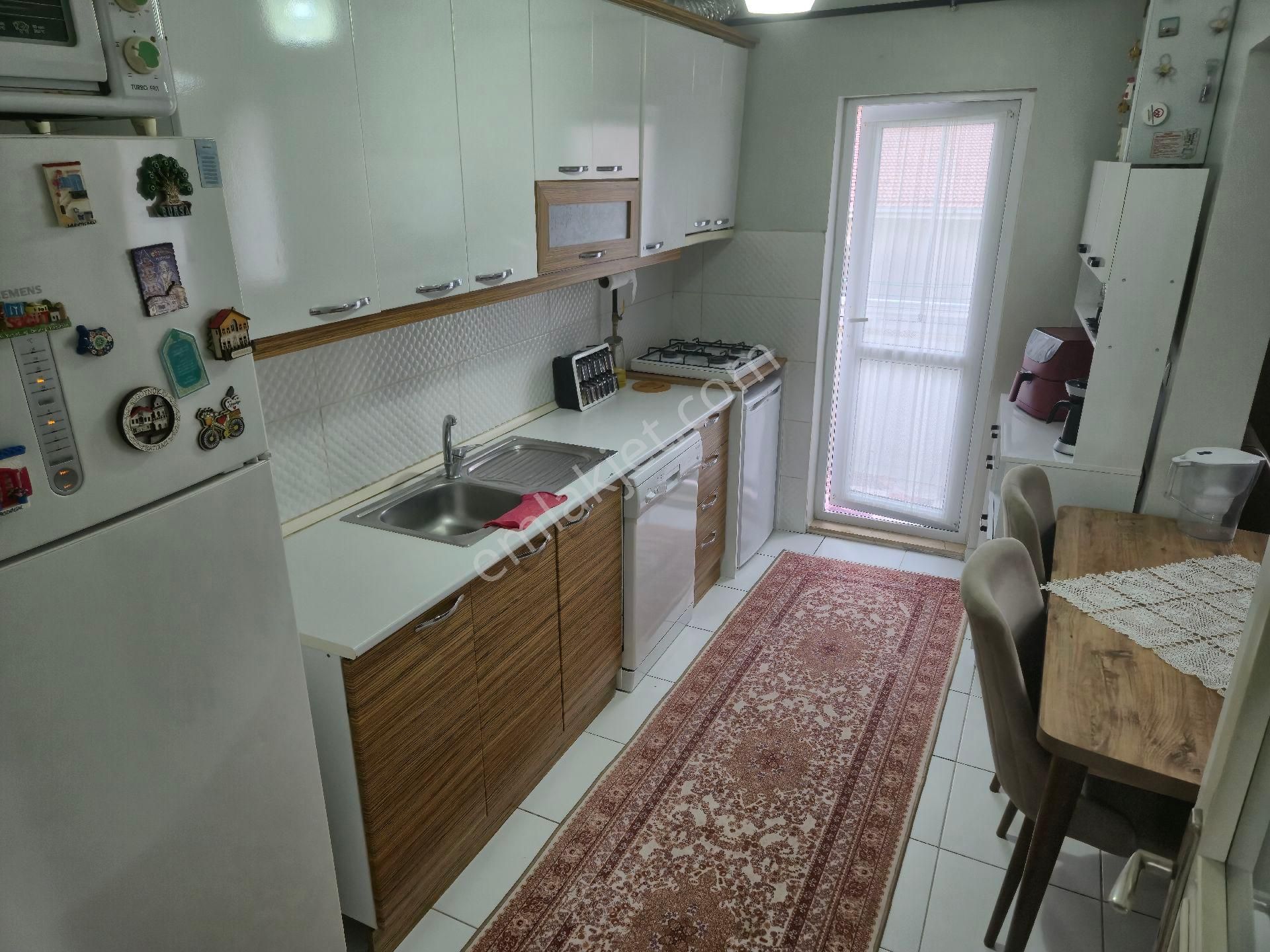 Realty Worlddan Akyazı Ömercikler Toki Sitesinde Arakat 80m2 2+1 - Görsel 11