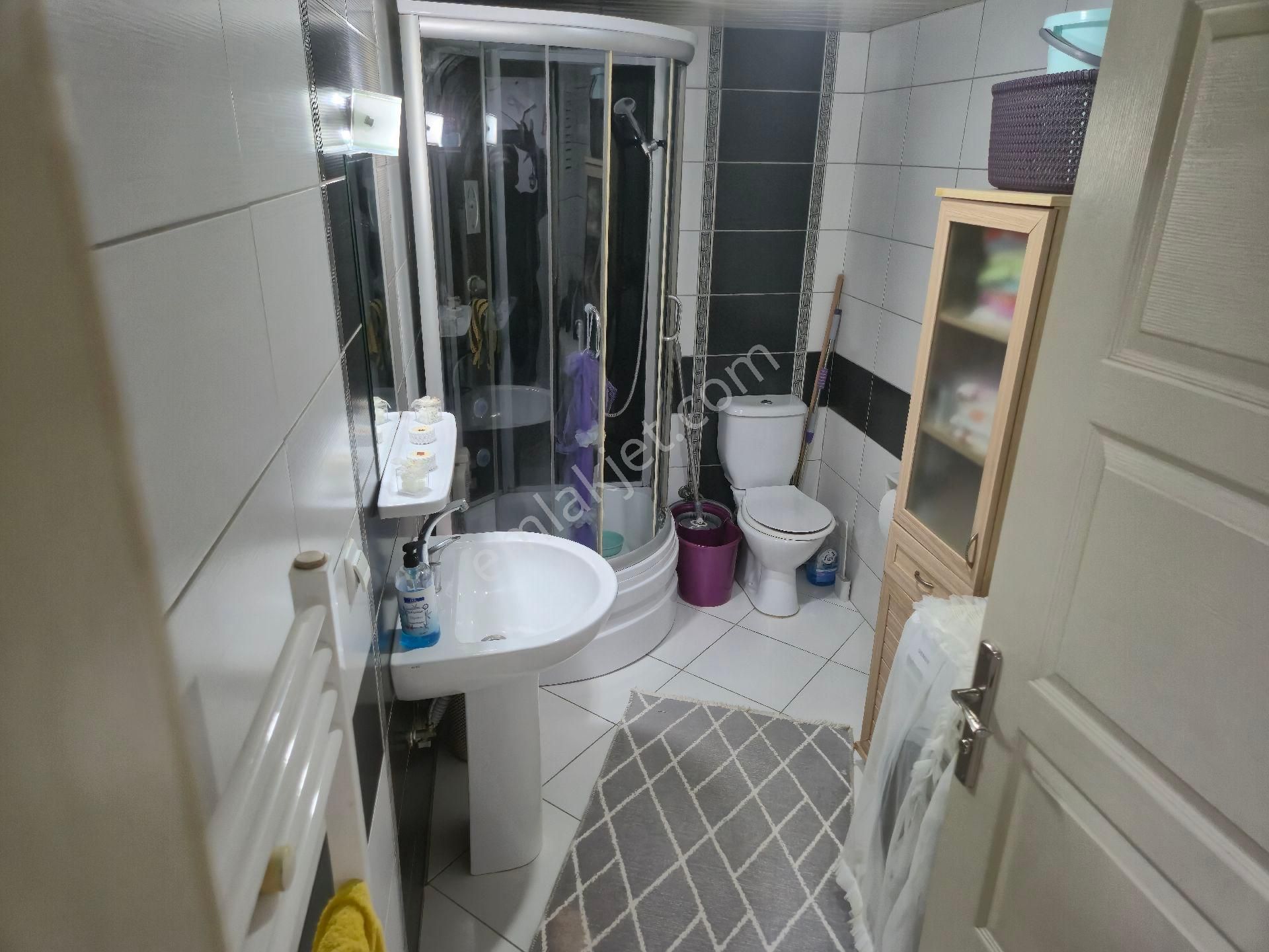 Realty Worlddan Akyazı Ömercikler Toki Sitesinde Arakat 80m2 2+1 - Görsel 17