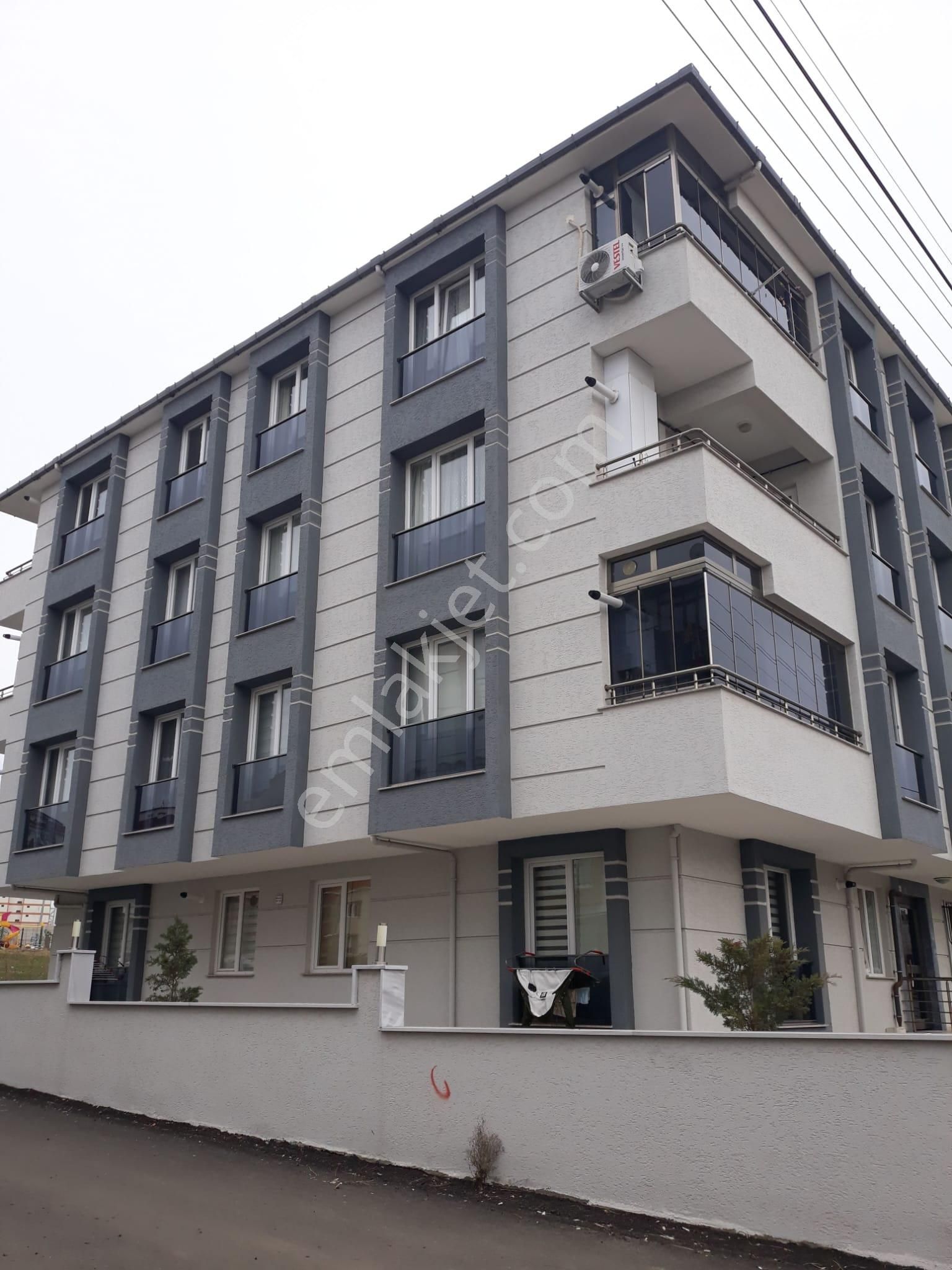 Sahibinden Şeyhsinanda Merkezi Konumda 2+1 Satılık İskanlı Otoparklı Daire - Görsel 2