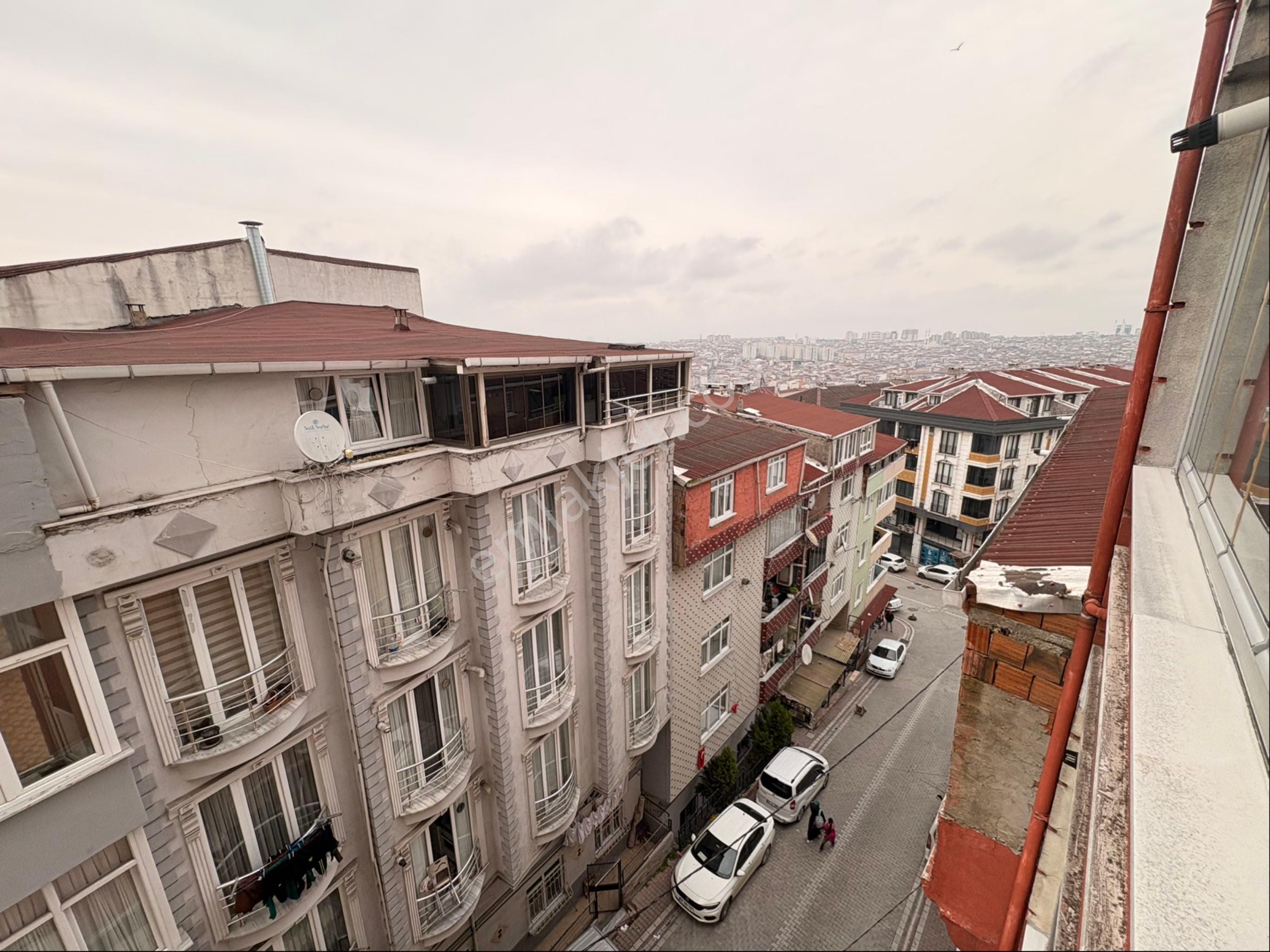Kıraç Merkez’de Ana Yol Üzerı Devasa Daıre - Görsel 10