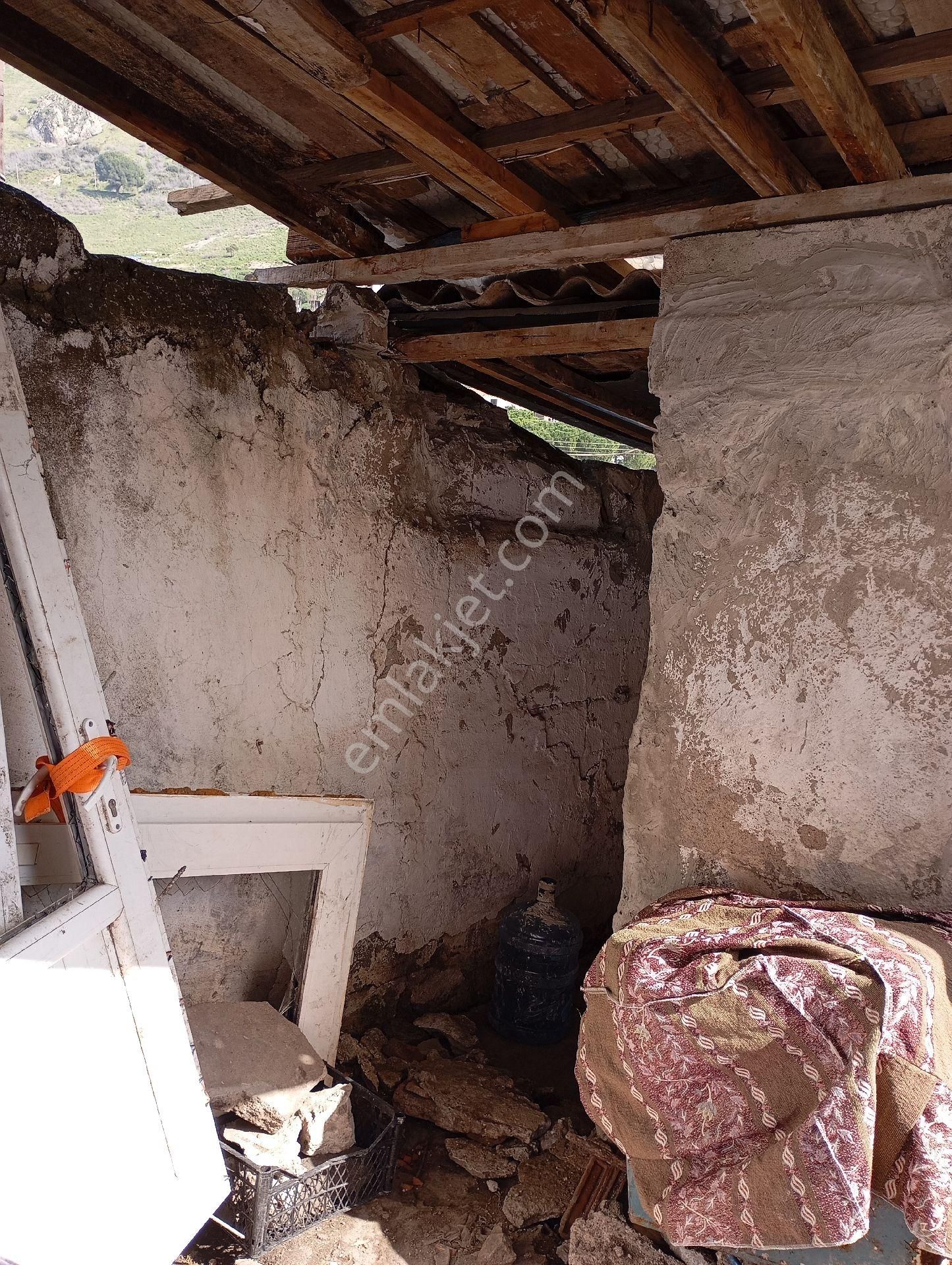 Elit Emlaktan Bergama Selçukta Mustakil Ev - Görsel 7