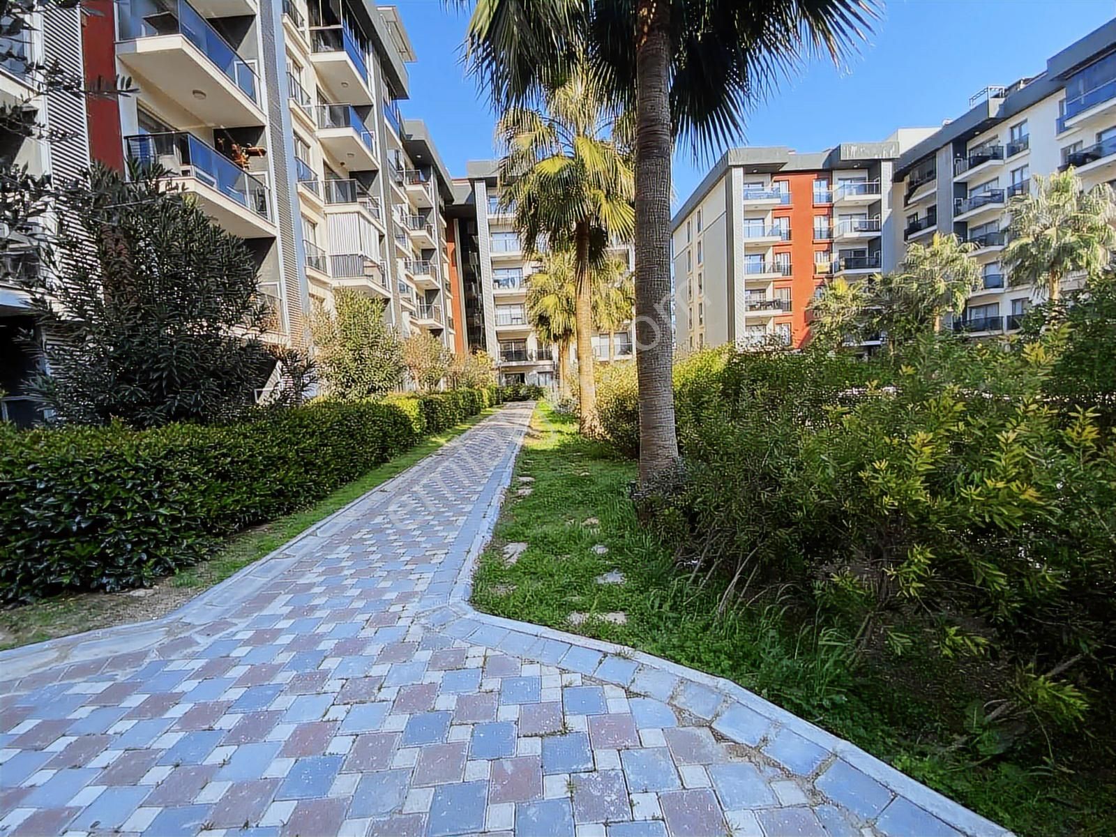 Torbalı Yedieylül Mah Havuzlu Sitede Kiralık 2+1 Bahçe Katı - Görsel 4