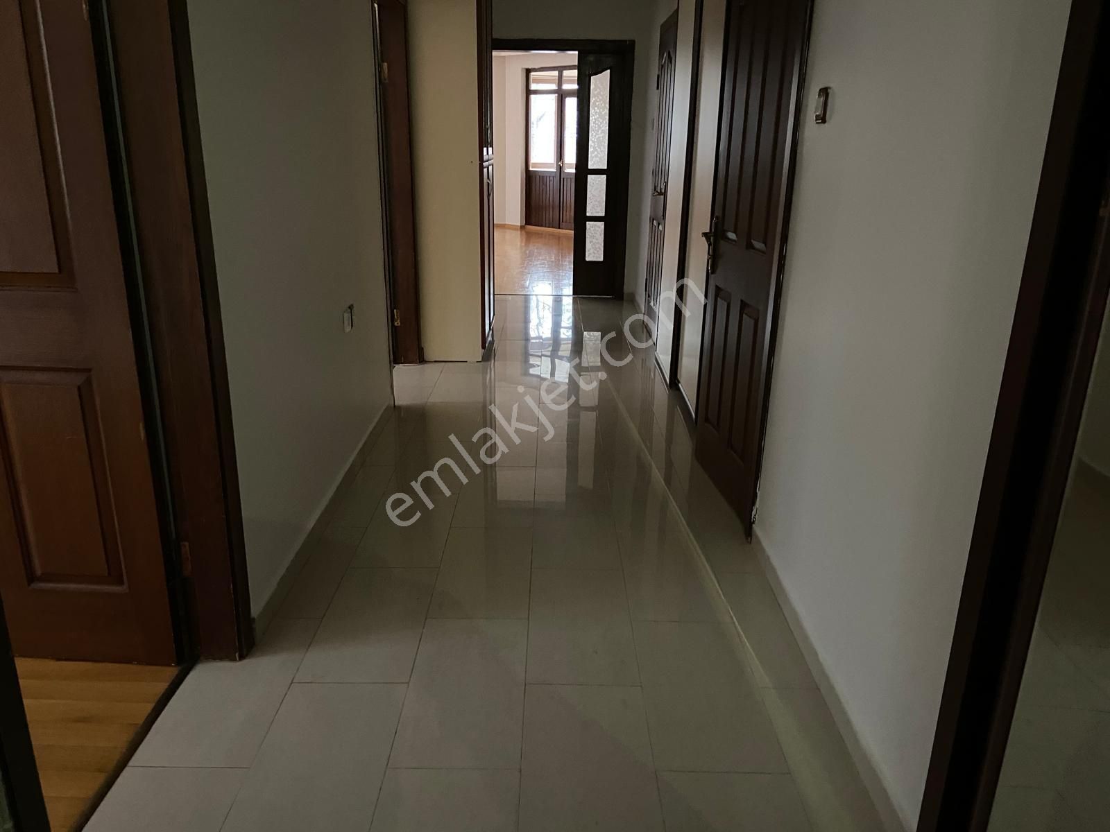 Birlik Mahallesi Çankaya Köşk Yakını - Görsel 8