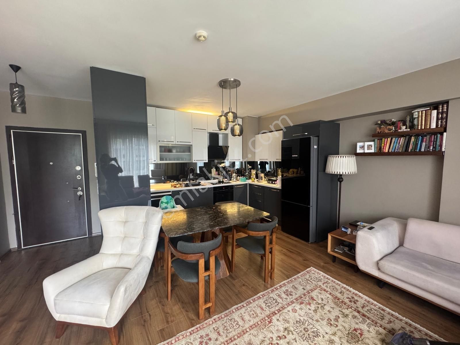 Sarisa'da Harika Konumda Ebeveyn Banyolu 19.kat İçi Yapılı 2+1 - Görsel 6