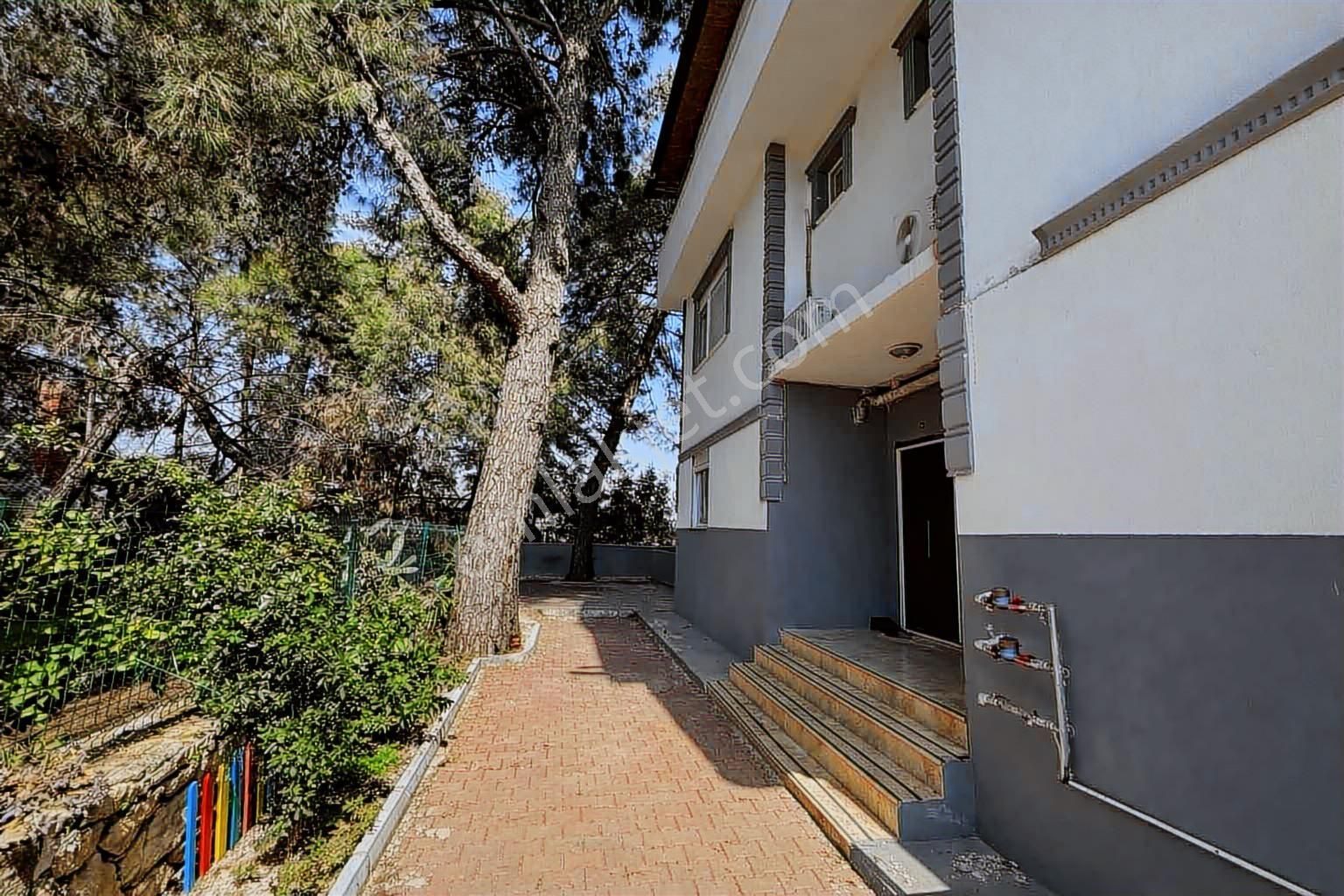 Döşemealtı Düzlerçamında Ormanla İç İçe 3+1 Villa - Görsel 10