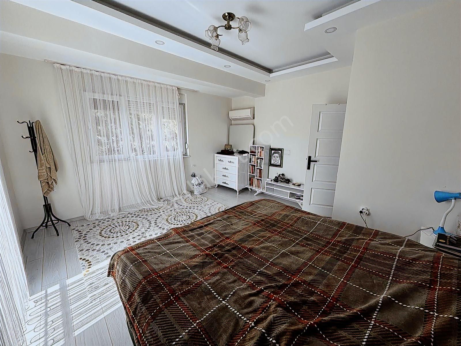 Döşemealtı Düzlerçamında Ormanla İç İçe 3+1 Villa - Görsel 5