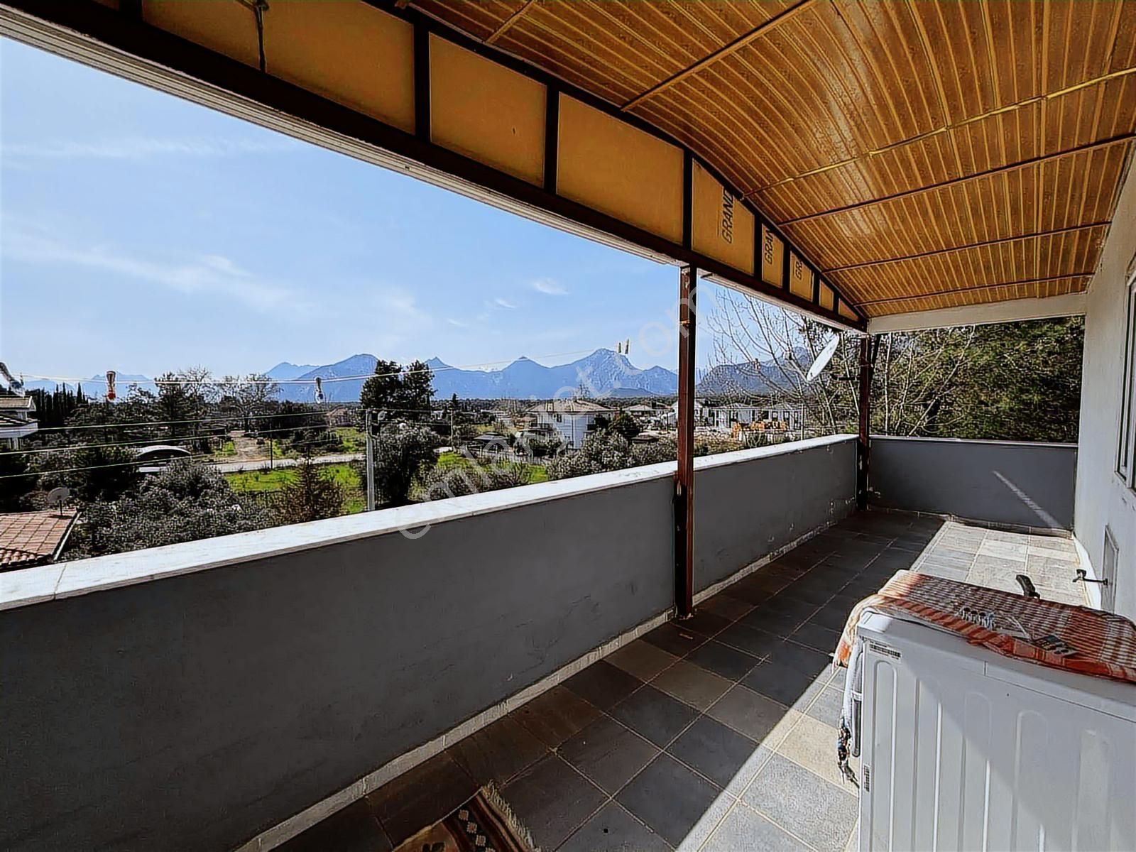 Döşemealtı Düzlerçamında Ormanla İç İçe 3+1 Villa - Görsel 7