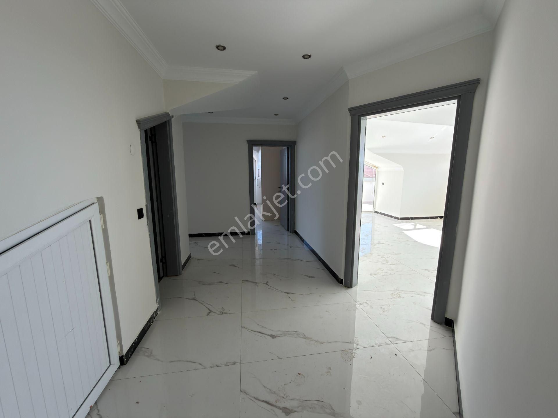 Alanya Cikcilli Utopıa 1 Rezidans Deniz Manzaralı Satılık 3+1 Dublex Daire 240m2 - Görsel 15