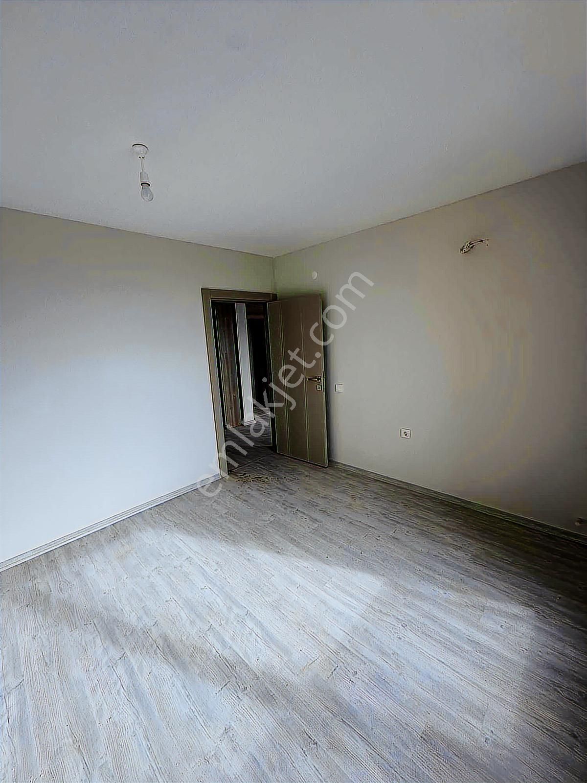 Göçerler'de Site İçi Havuzlu Satılık Lüks Manzaralı 1+1 Daire - Görsel 3