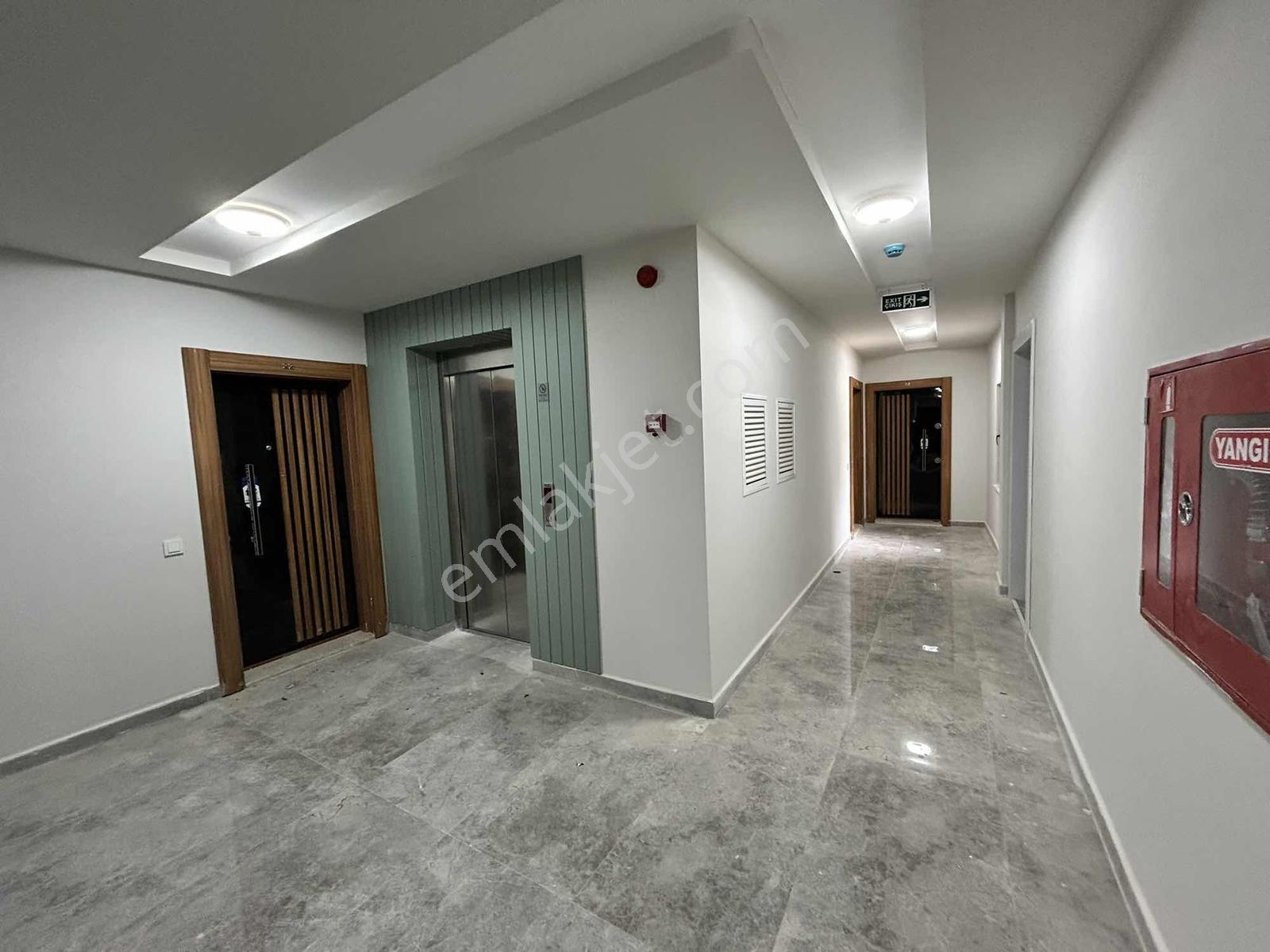 Göçerler'de Site İçi Havuzlu Satılık Lüks Manzaralı 1+1 Daire - Görsel 23
