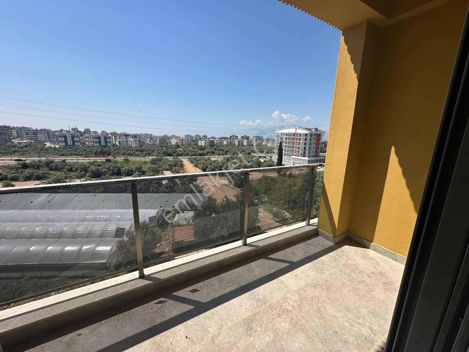 Göçerler'de Site İçi Havuzlu Satılık Lüks Manzaralı 1+1 Daire - Görsel 22