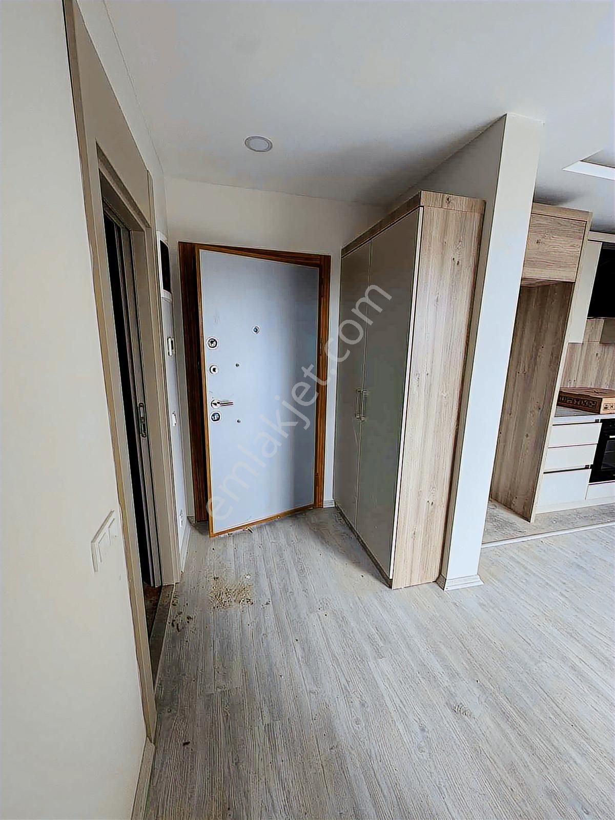 Göçerler'de Site İçi Havuzlu Satılık Lüks Manzaralı 1+1 Daire - Görsel 2