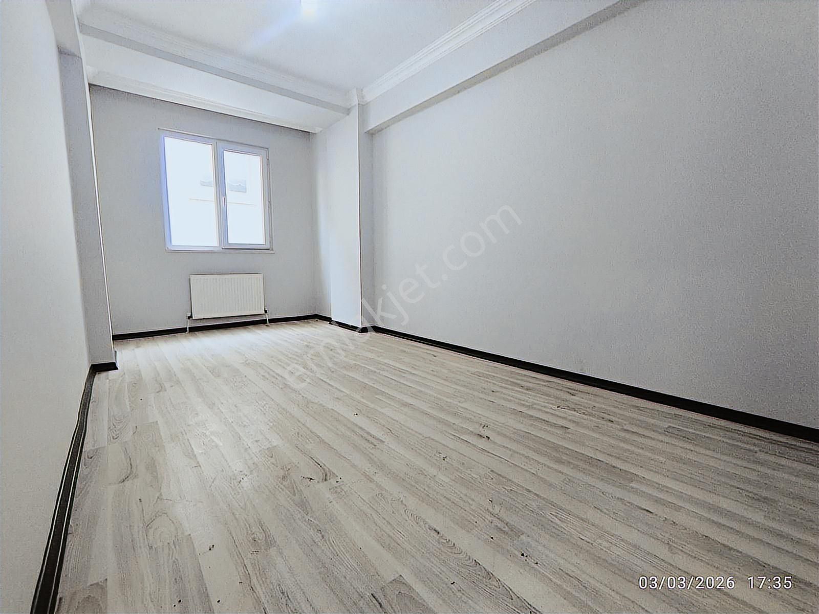 Kapaklı İstiklal Caddesi Dibinde 3+1 Tamamı Ön Cephe - Görsel 21