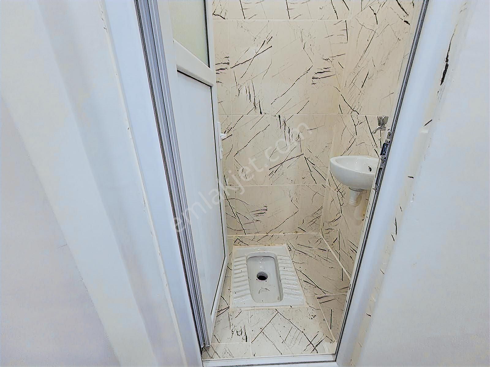 Kapaklı İstiklal Caddesi Dibinde 3+1 Tamamı Ön Cephe - Görsel 18