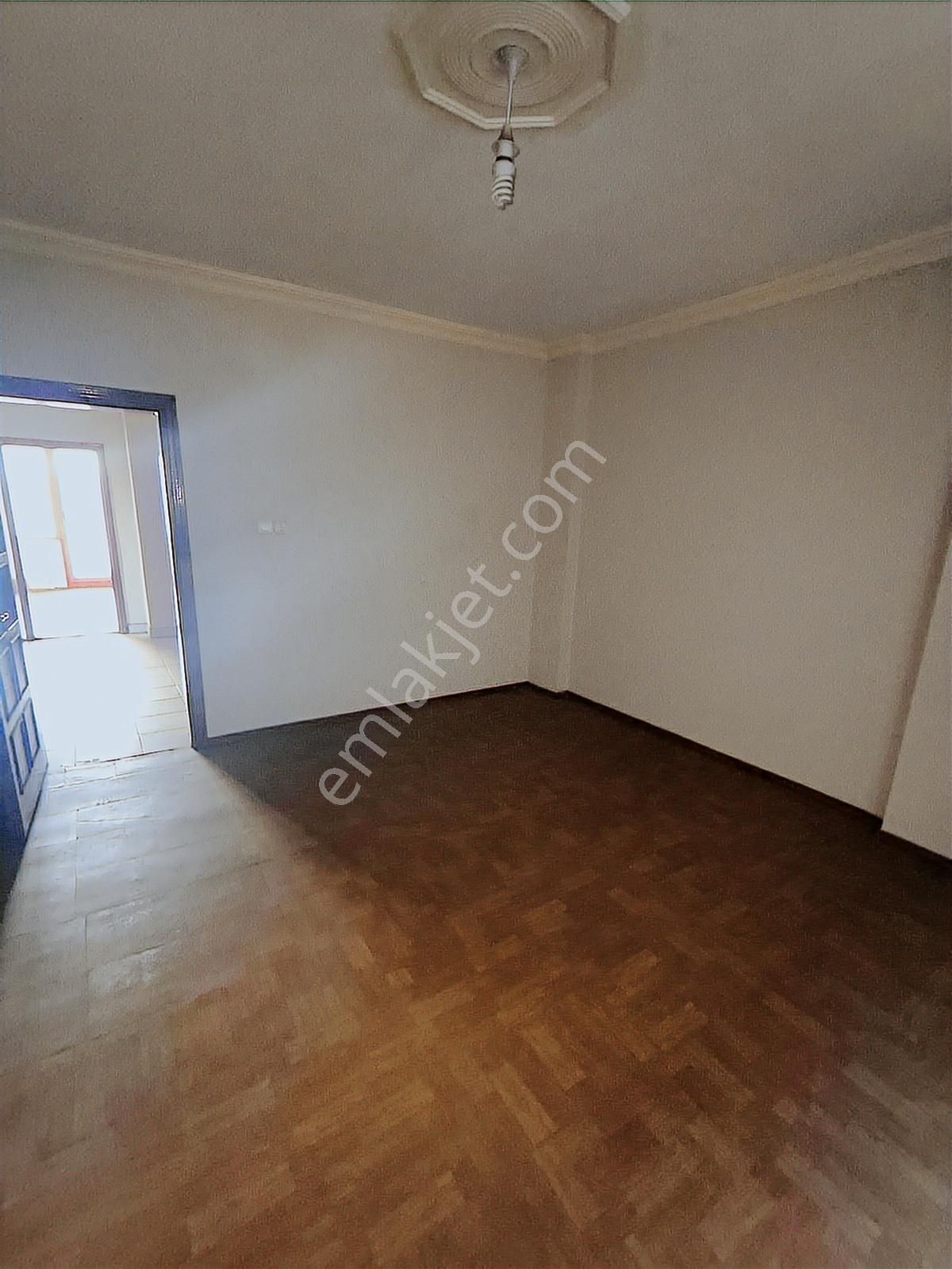 Koru Emlaktan Fırsat 2+1 Arakat 29m2 Arsa Paylı Daire Satılıktır - Görsel 8