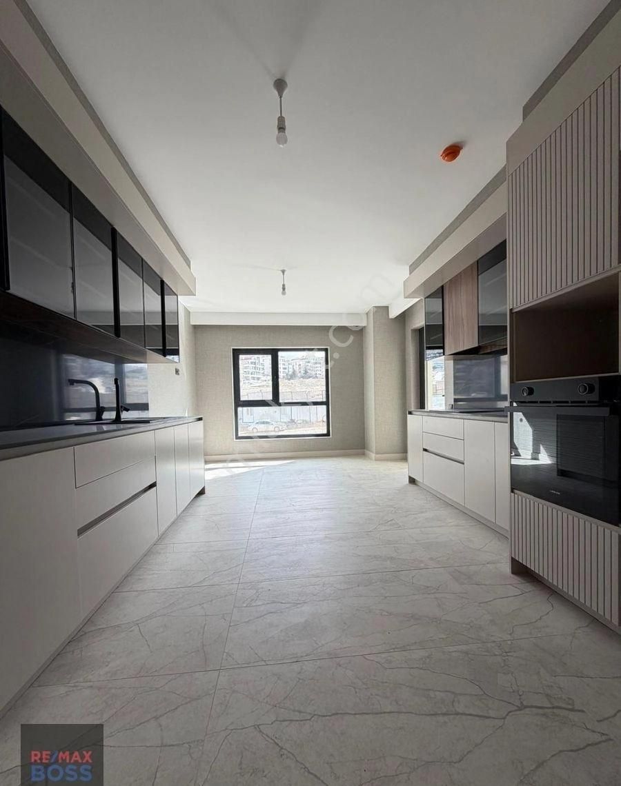 Natura Yıldız Projesınde Satılık 4+1 Lüks Daıre - Görsel 22