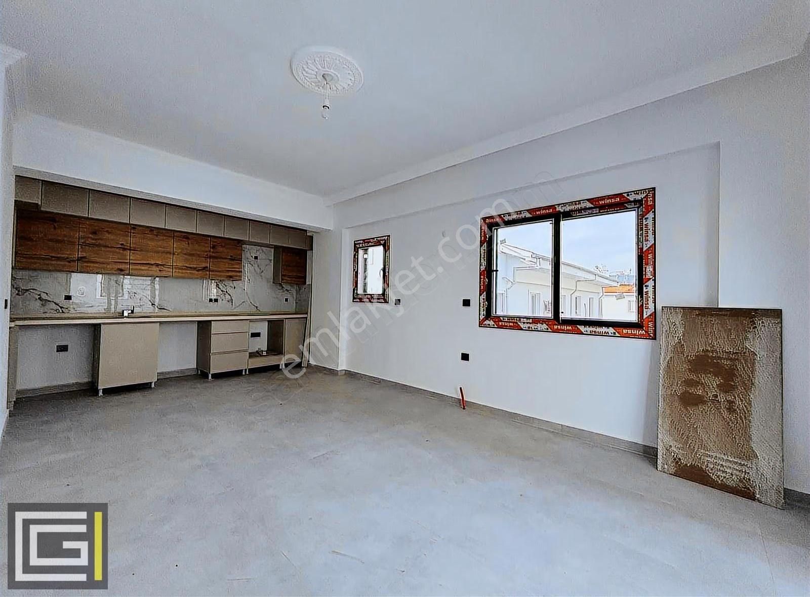 Foça Mahallesinde Yeni Yapı Merkezi Noktada 3+1 Satılık Dubleks - Görsel 3