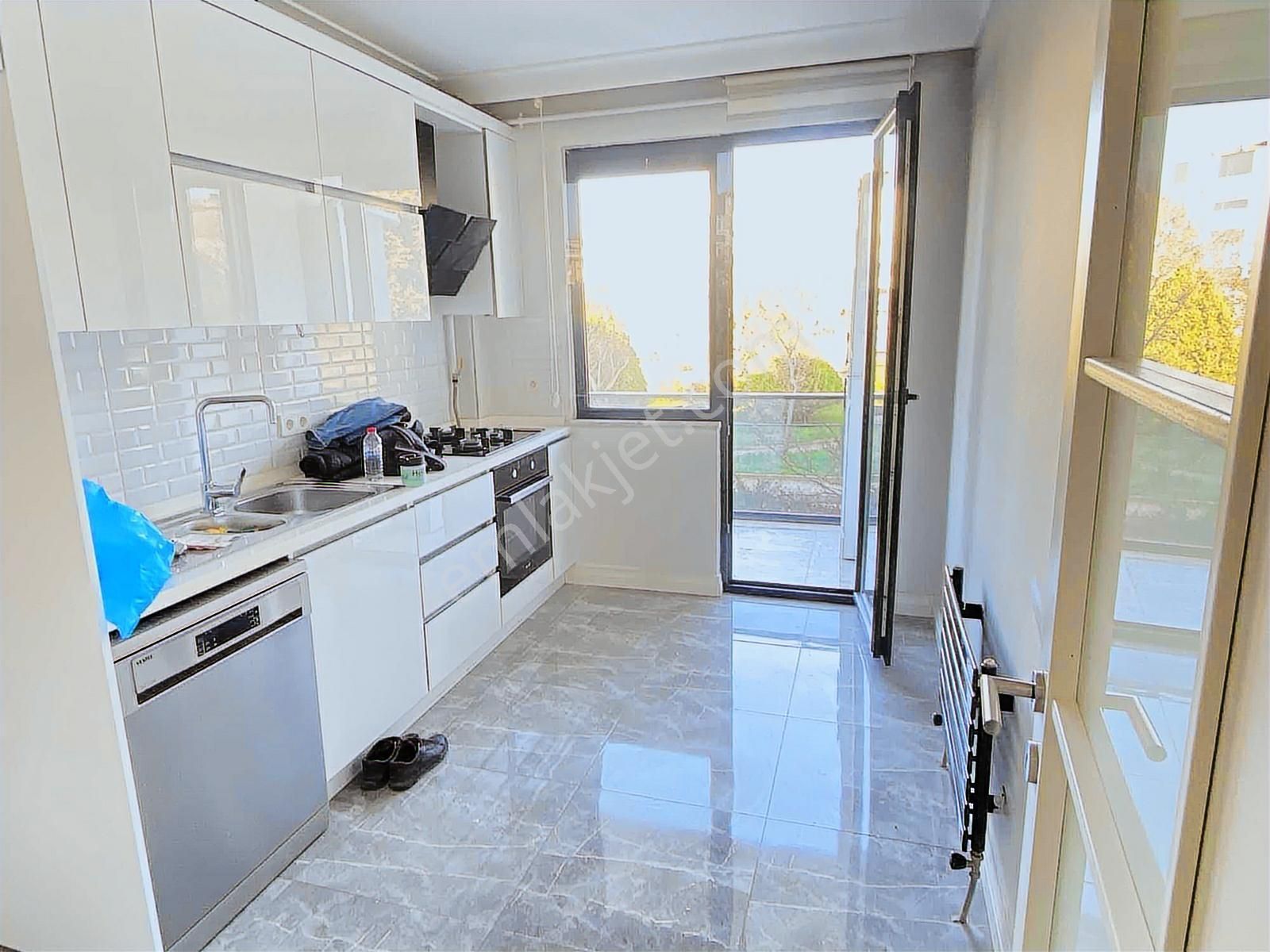 Tuzla Sahilde Site İçi 3+1 Cephesi Açık Kiralık Daire - Görsel 5