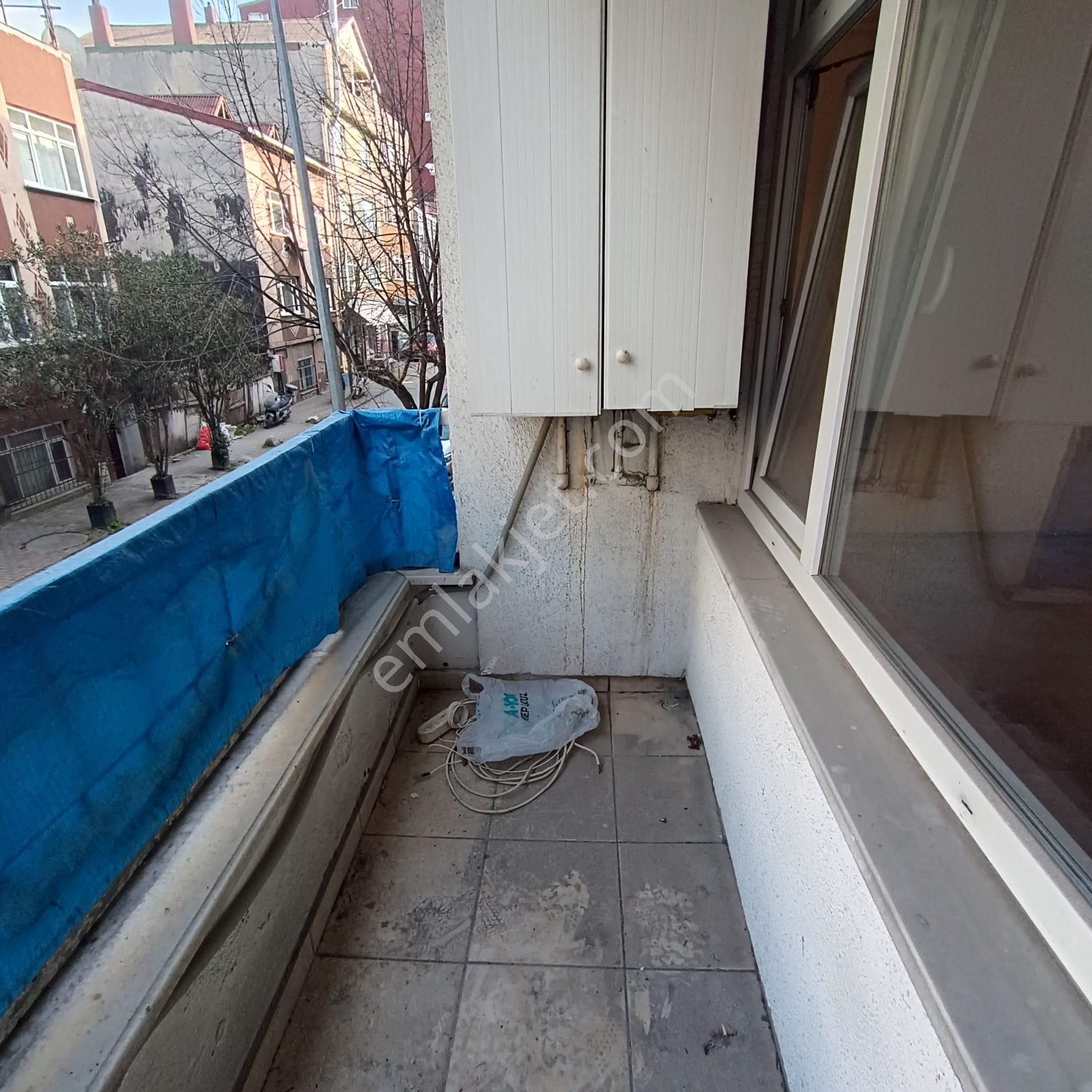 Bayrampaşa Orta Mahalle’de Metroya Yakın, Masrafsız 2+1 Aile Dairesi - Görsel 16