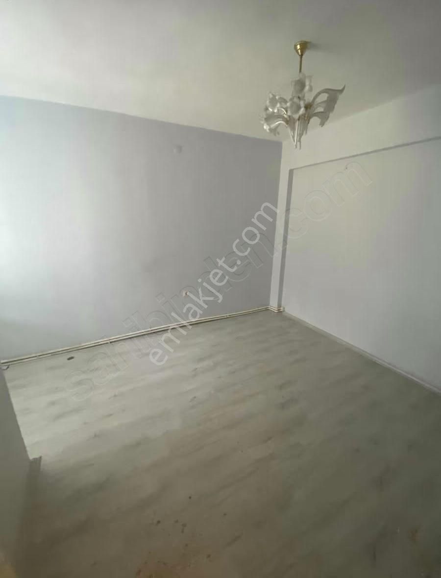 Buraxtan Uçkuyularda Sitede Geniş 3+1 Doğalgazlı Kiralık Daire - Görsel 5