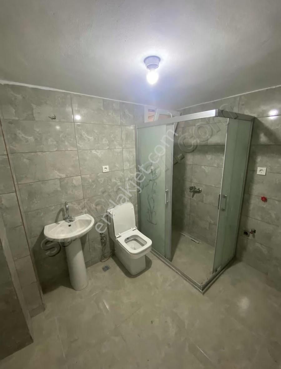 Buraxtan Uçkuyularda Sitede Geniş 3+1 Doğalgazlı Kiralık Daire - Görsel 17