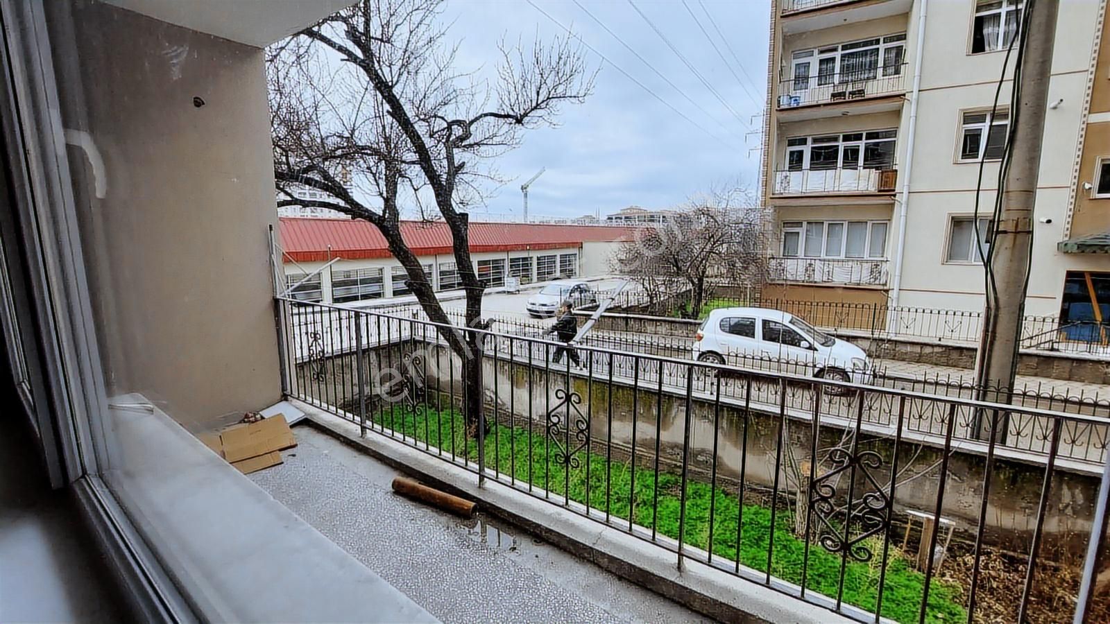 Sincan Fatih De Metro Karşısında Sitede 3+1