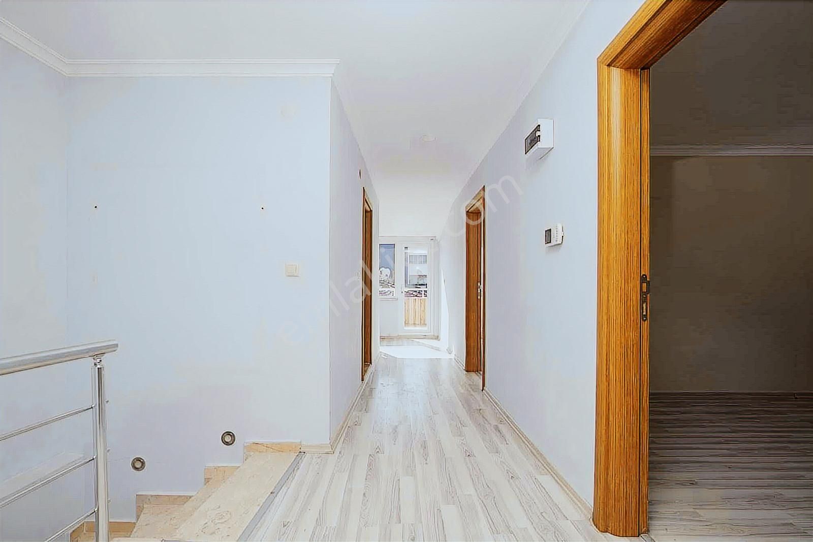 Room Gayrimenkul 5+1 Geniş Aile İçin Uygun Güzel Konumda Dublex - Görsel 14